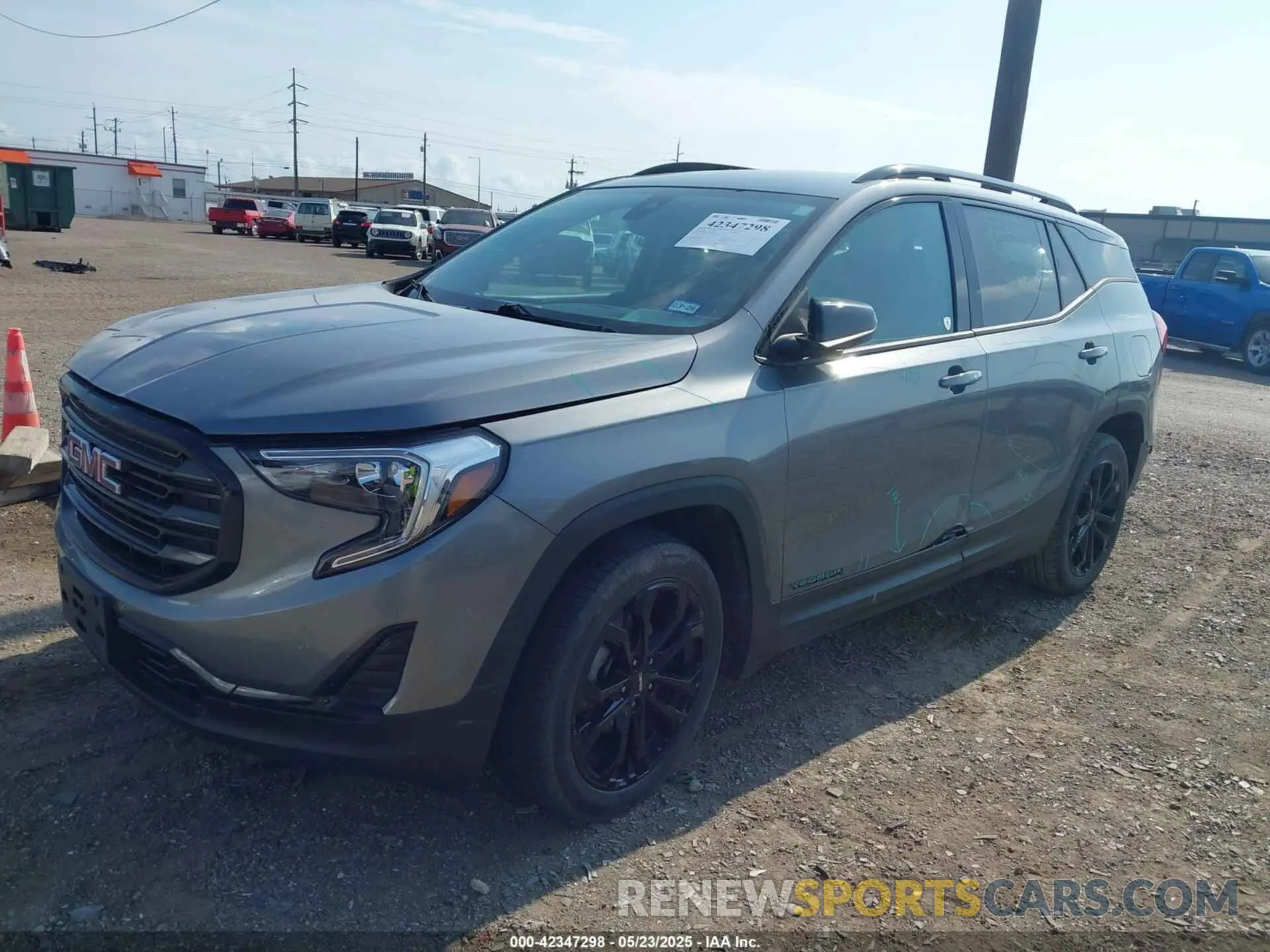 2 Photograph of a damaged car 3GKALMEV9LL111648 GMC TERRAIN 2020