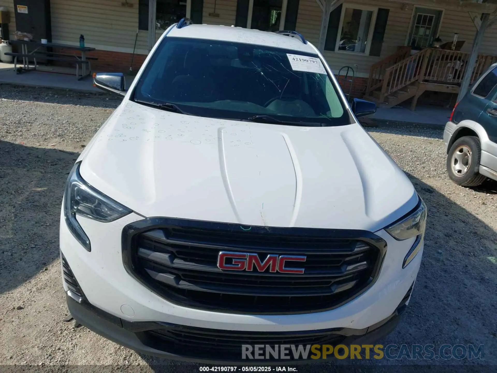 12 Photograph of a damaged car 3GKALMEV9LL194935 GMC TERRAIN 2020