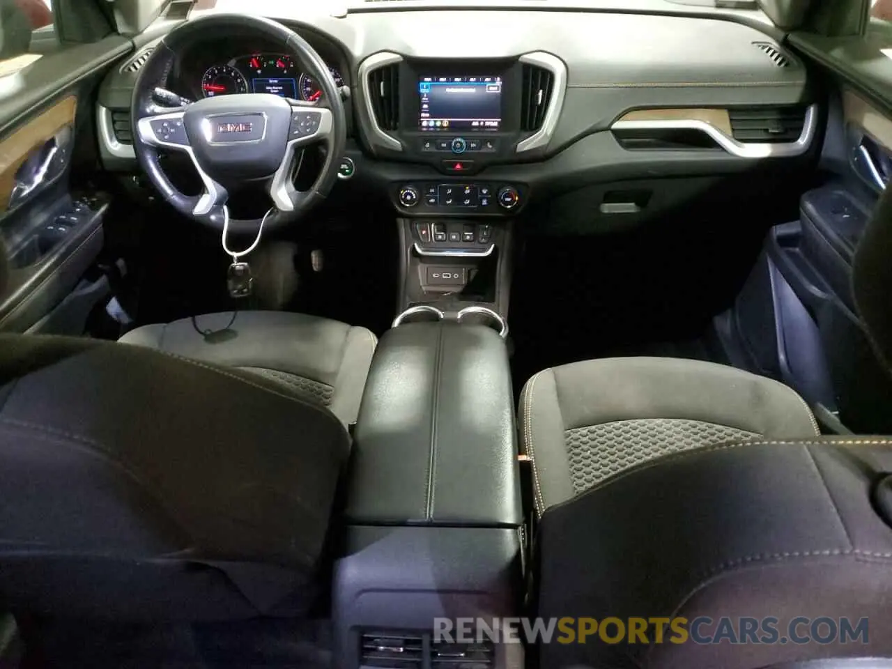 8 Photograph of a damaged car 3GKALMEV9LL202659 GMC TERRAIN 2020
