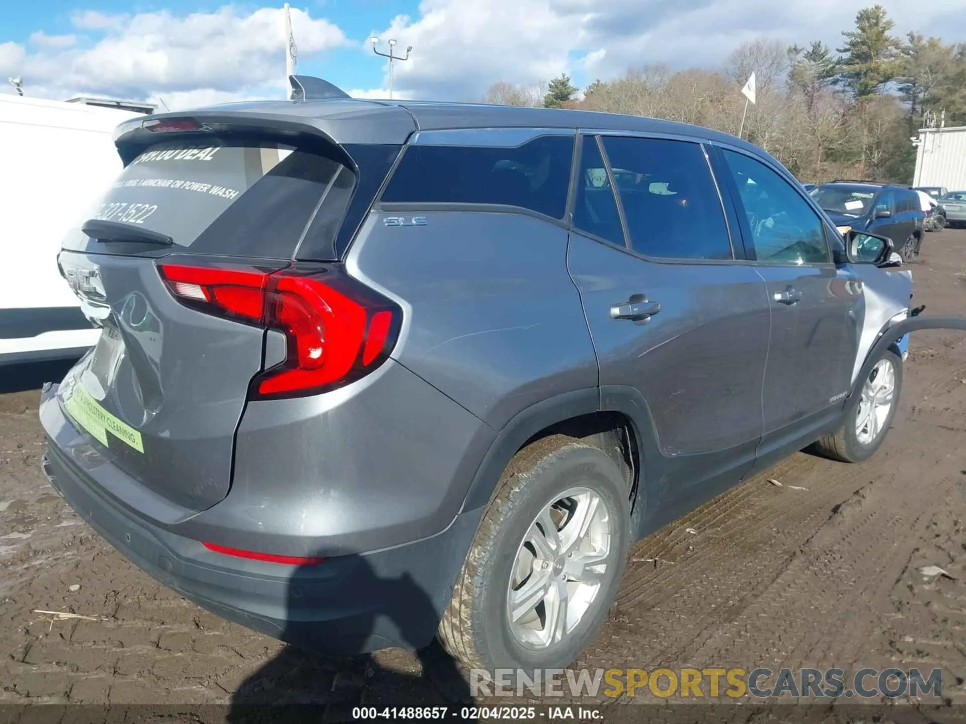 4 Photograph of a damaged car 3GKALMEV9LL235712 GMC TERRAIN 2020