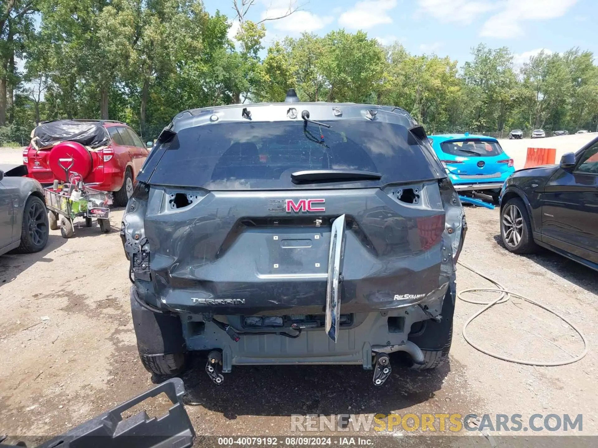 17 Photograph of a damaged car 3GKALMEVXLL136414 GMC TERRAIN 2020