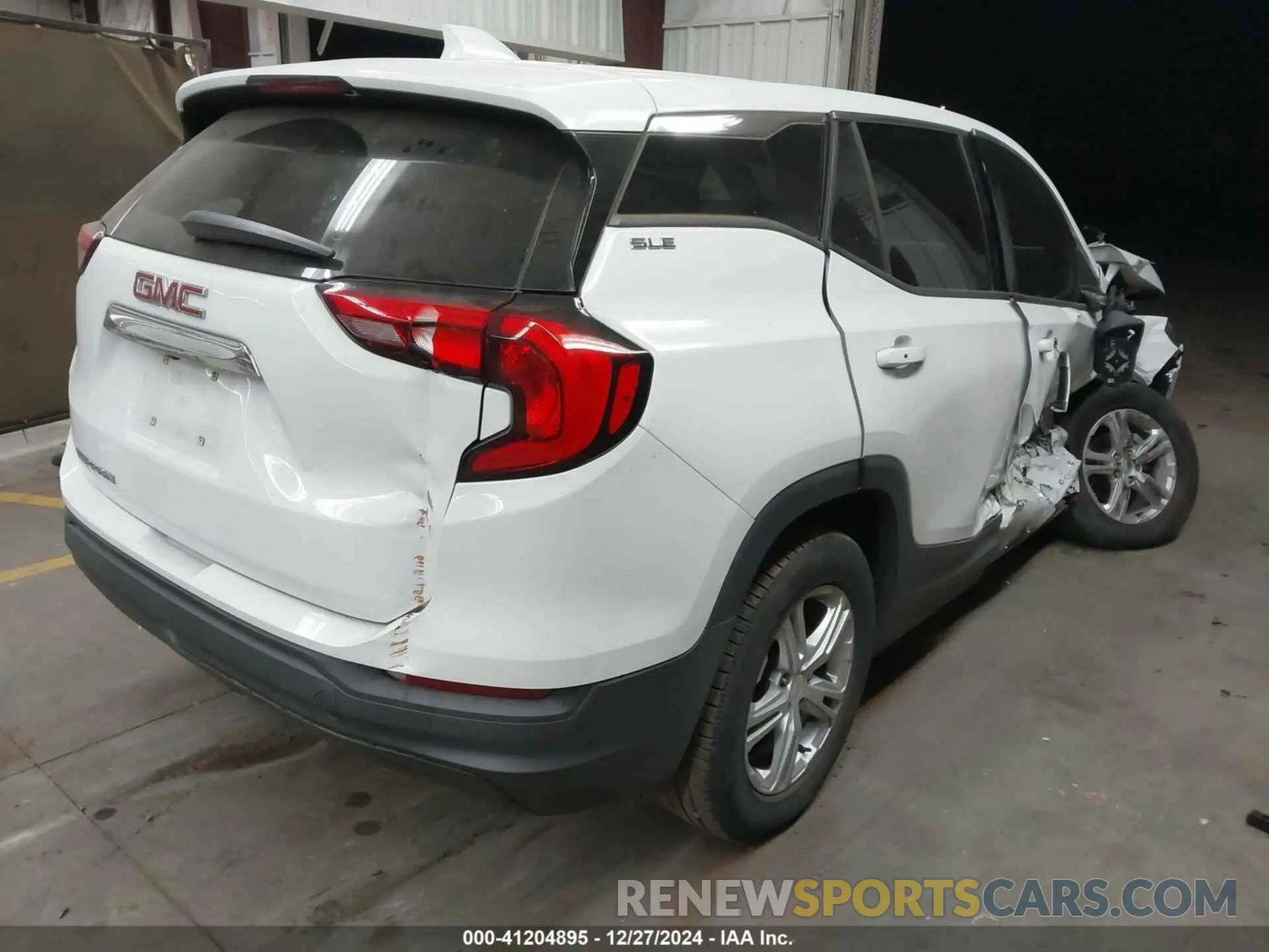 4 Photograph of a damaged car 3GKALMEVXLL143556 GMC TERRAIN 2020