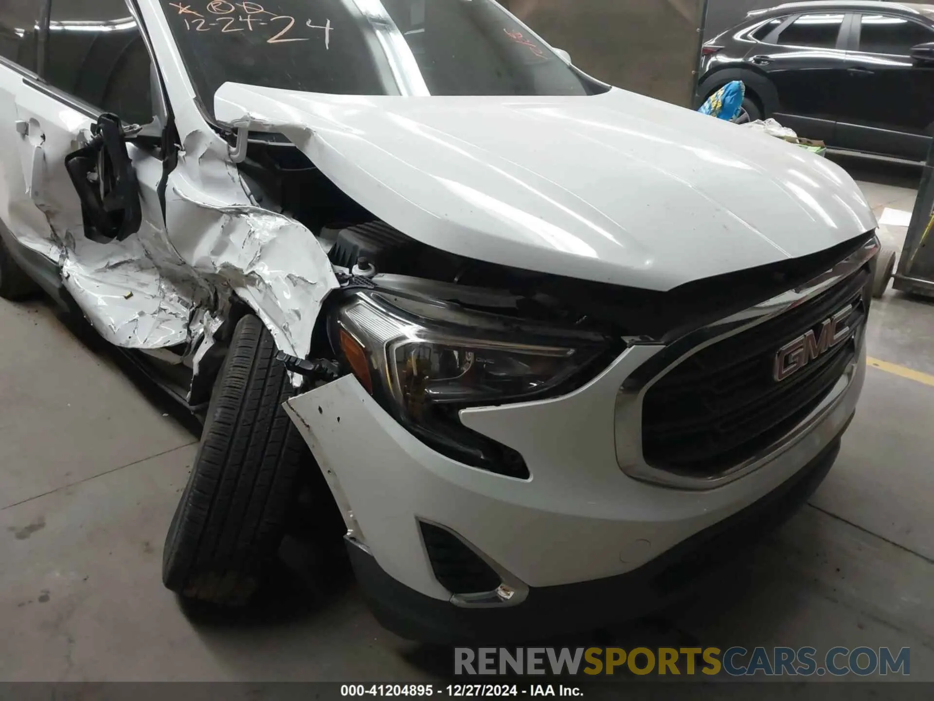6 Photograph of a damaged car 3GKALMEVXLL143556 GMC TERRAIN 2020