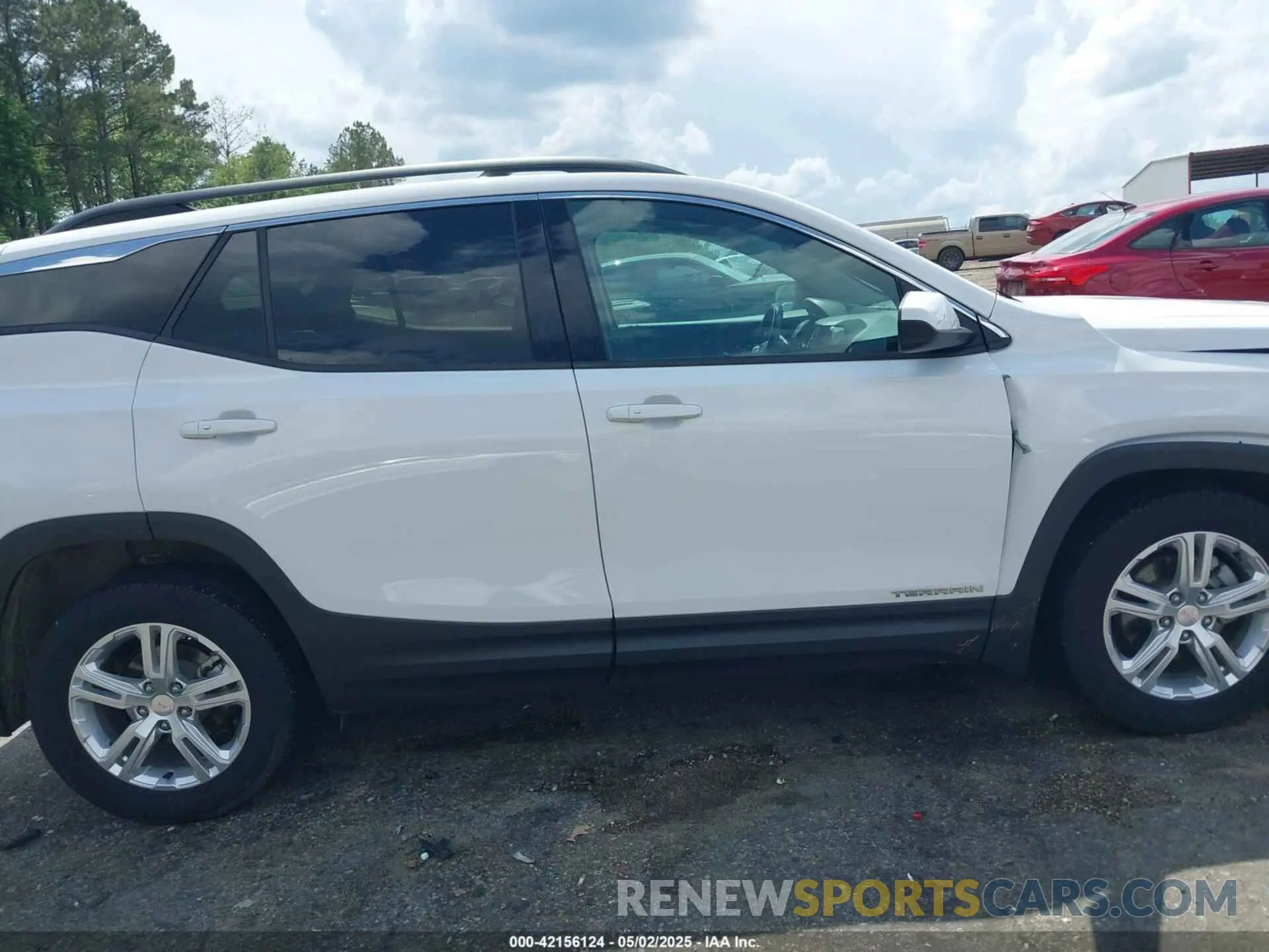 14 Photograph of a damaged car 3GKALMEVXLL298642 GMC TERRAIN 2020