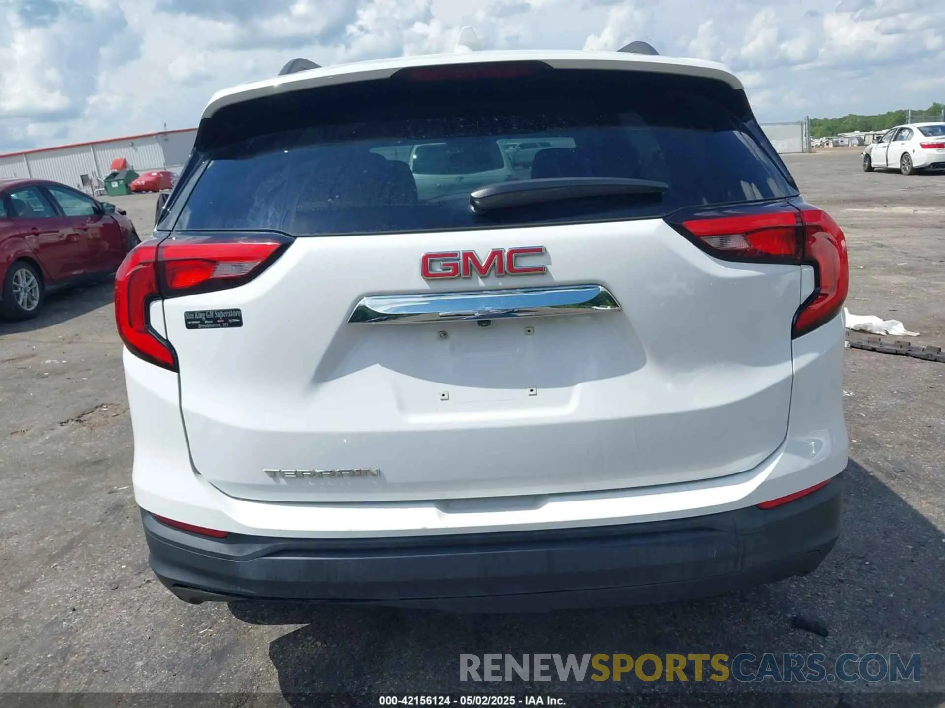 17 Photograph of a damaged car 3GKALMEVXLL298642 GMC TERRAIN 2020