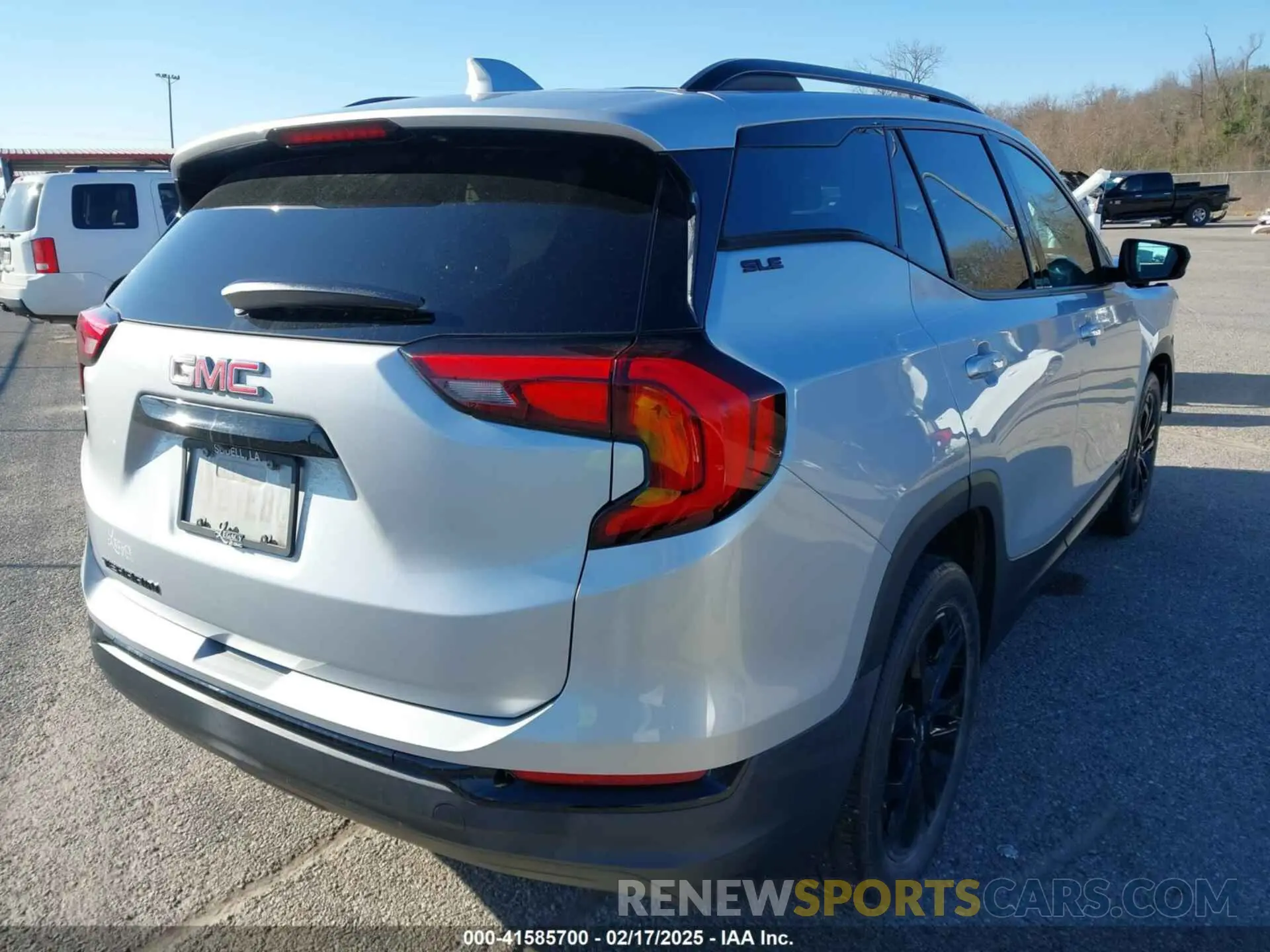4 Photograph of a damaged car 3GKALMEVXLL307890 GMC TERRAIN 2020