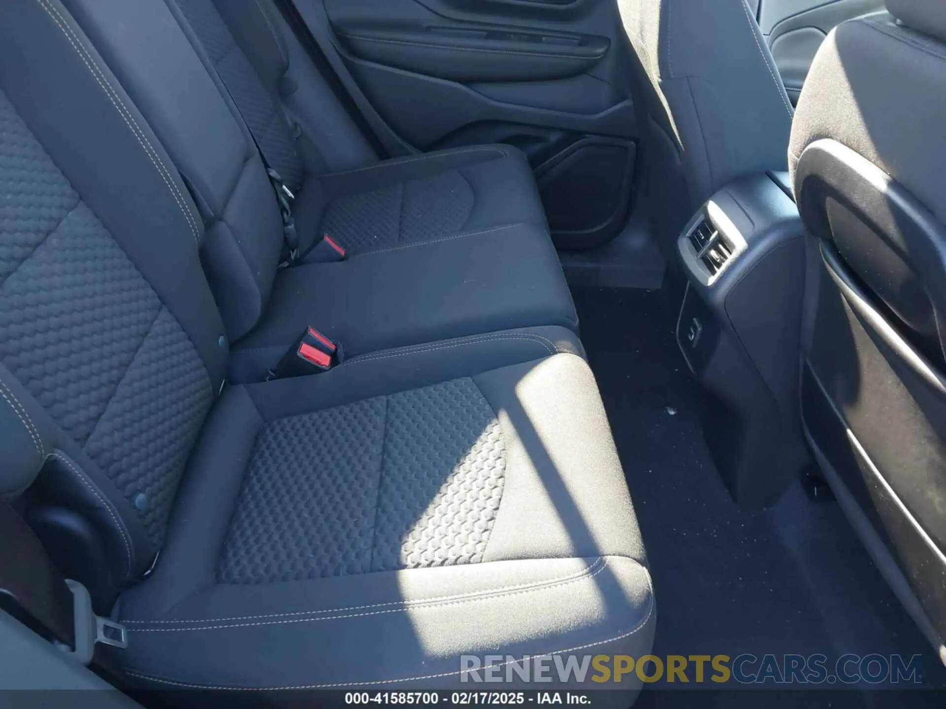 8 Photograph of a damaged car 3GKALMEVXLL307890 GMC TERRAIN 2020