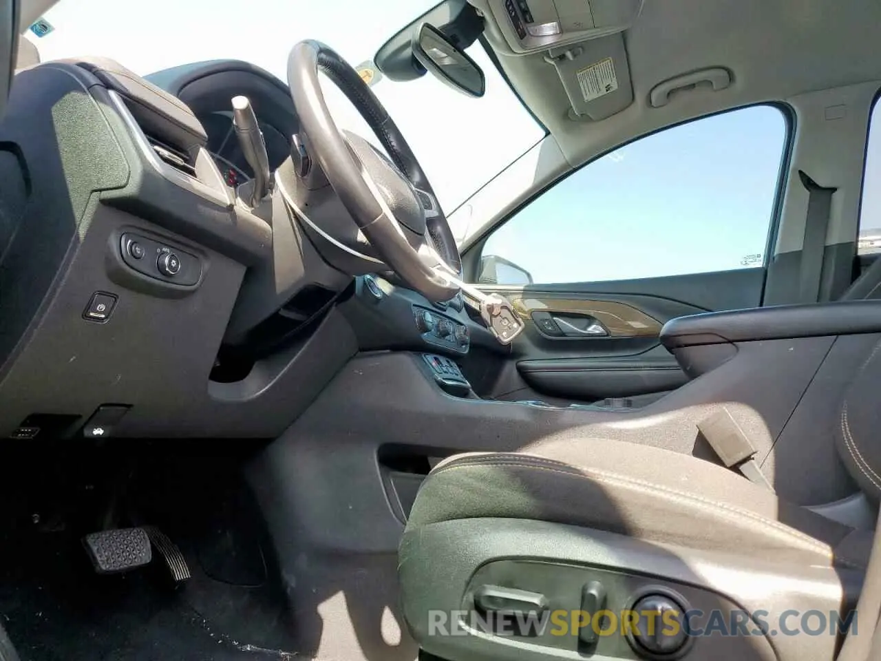 7 Photograph of a damaged car 3GKALMEVXLL310711 GMC TERRAIN 2020
