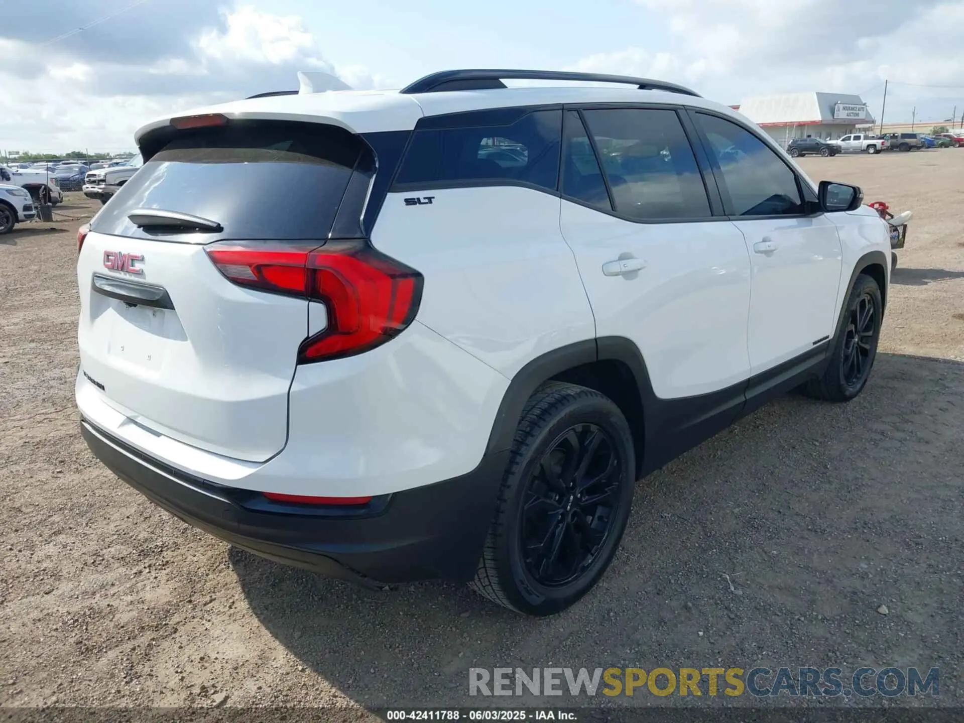 4 Photograph of a damaged car 3GKALPEV1LL297977 GMC TERRAIN 2020