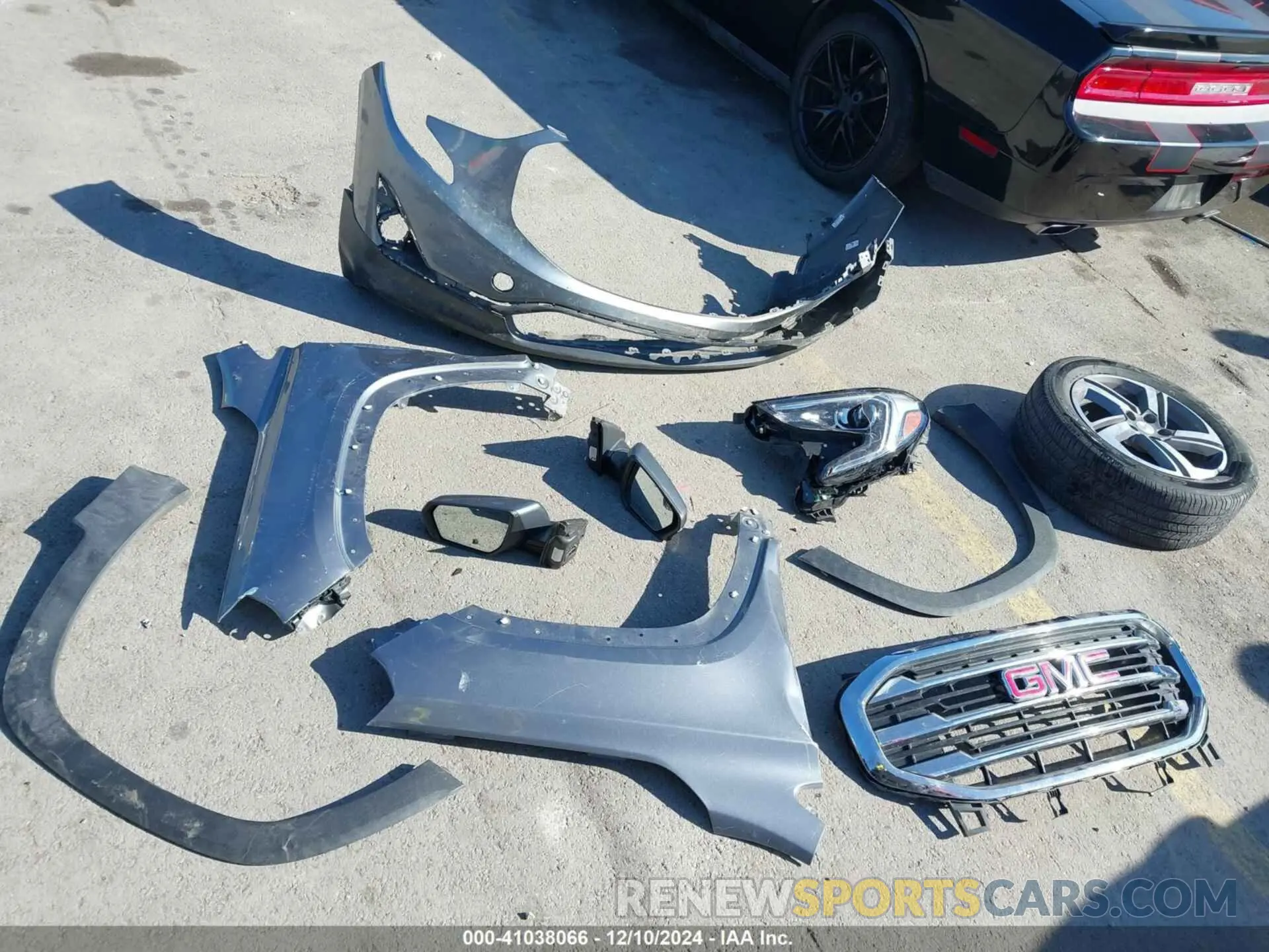 12 Photograph of a damaged car 3GKALPEV1LL324661 GMC TERRAIN 2020