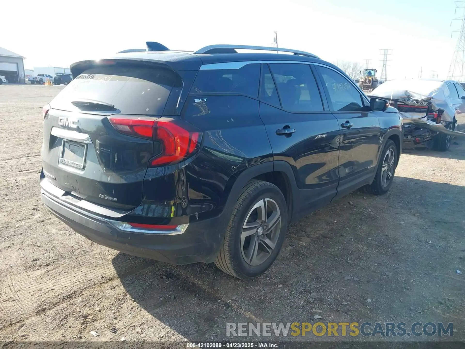 4 Photograph of a damaged car 3GKALPEV1LL343386 GMC TERRAIN 2020