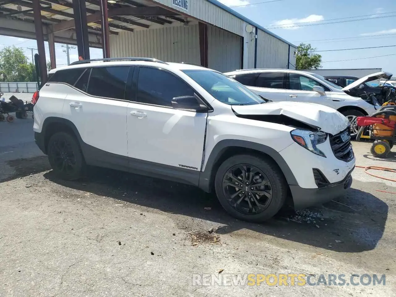4 Photograph of a damaged car 3GKALPEV2LL126770 GMC TERRAIN 2020