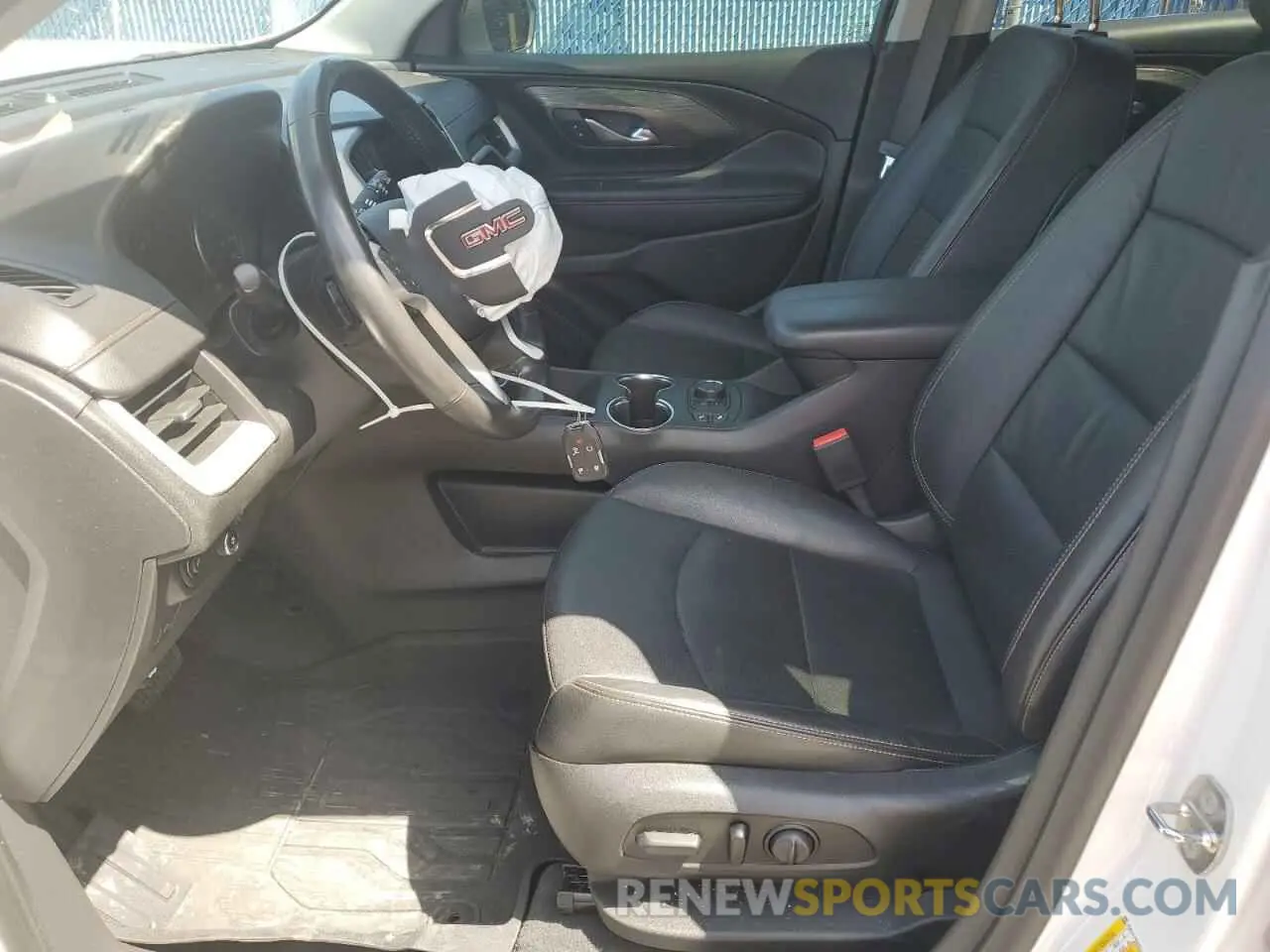 7 Photograph of a damaged car 3GKALPEV2LL126770 GMC TERRAIN 2020