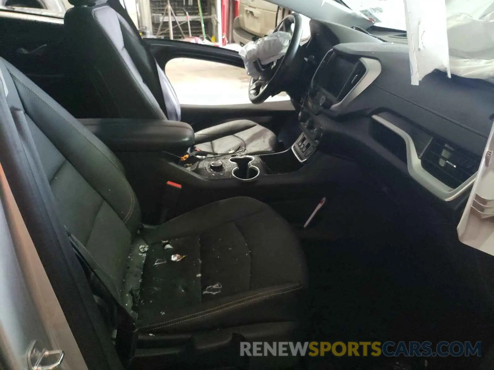 5 Photograph of a damaged car 3GKALPEV2LL134237 GMC TERRAIN 2020