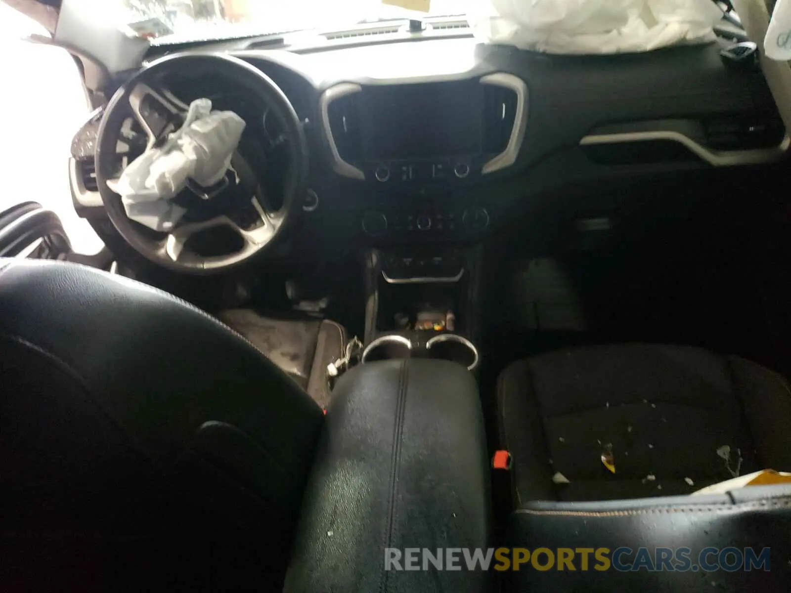 9 Photograph of a damaged car 3GKALPEV2LL134237 GMC TERRAIN 2020
