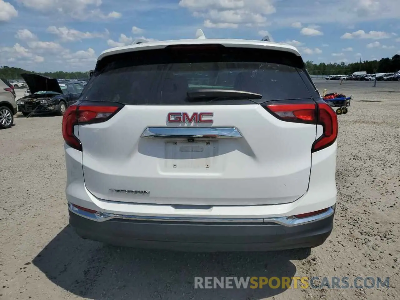 6 Photograph of a damaged car 3GKALPEV2LL243829 GMC TERRAIN 2020