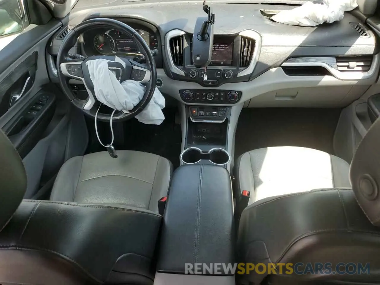 8 Photograph of a damaged car 3GKALPEV2LL243829 GMC TERRAIN 2020