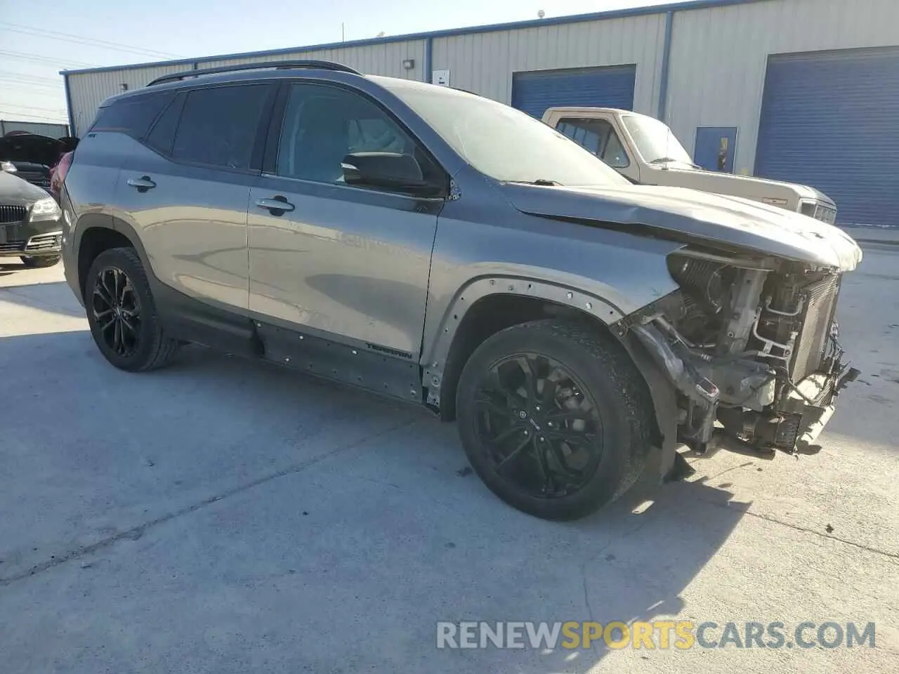 4 Photograph of a damaged car 3GKALPEV2LL345194 GMC TERRAIN 2020