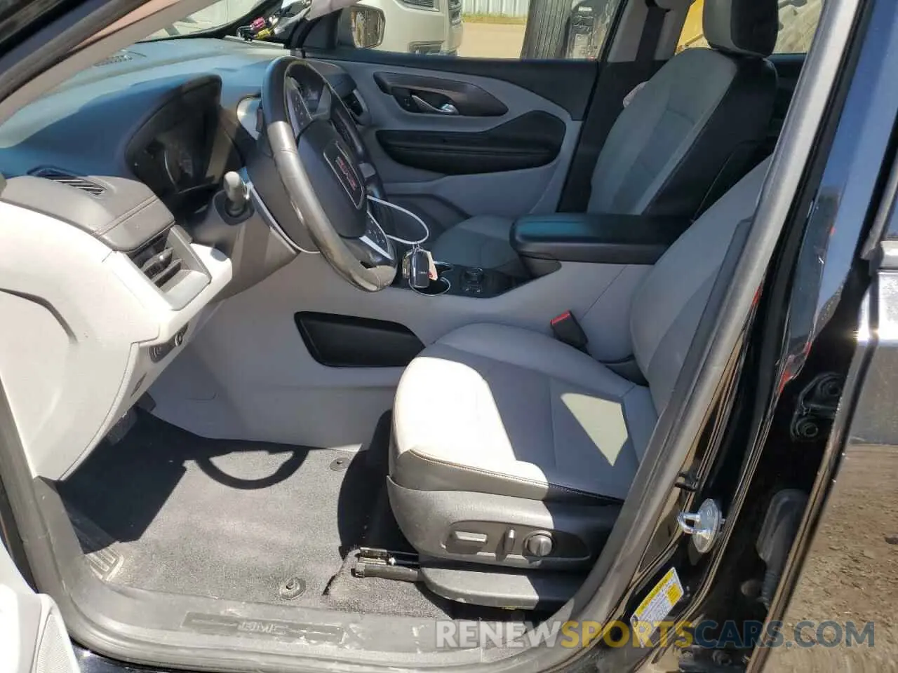 7 Photograph of a damaged car 3GKALPEV4LL161830 GMC TERRAIN 2020