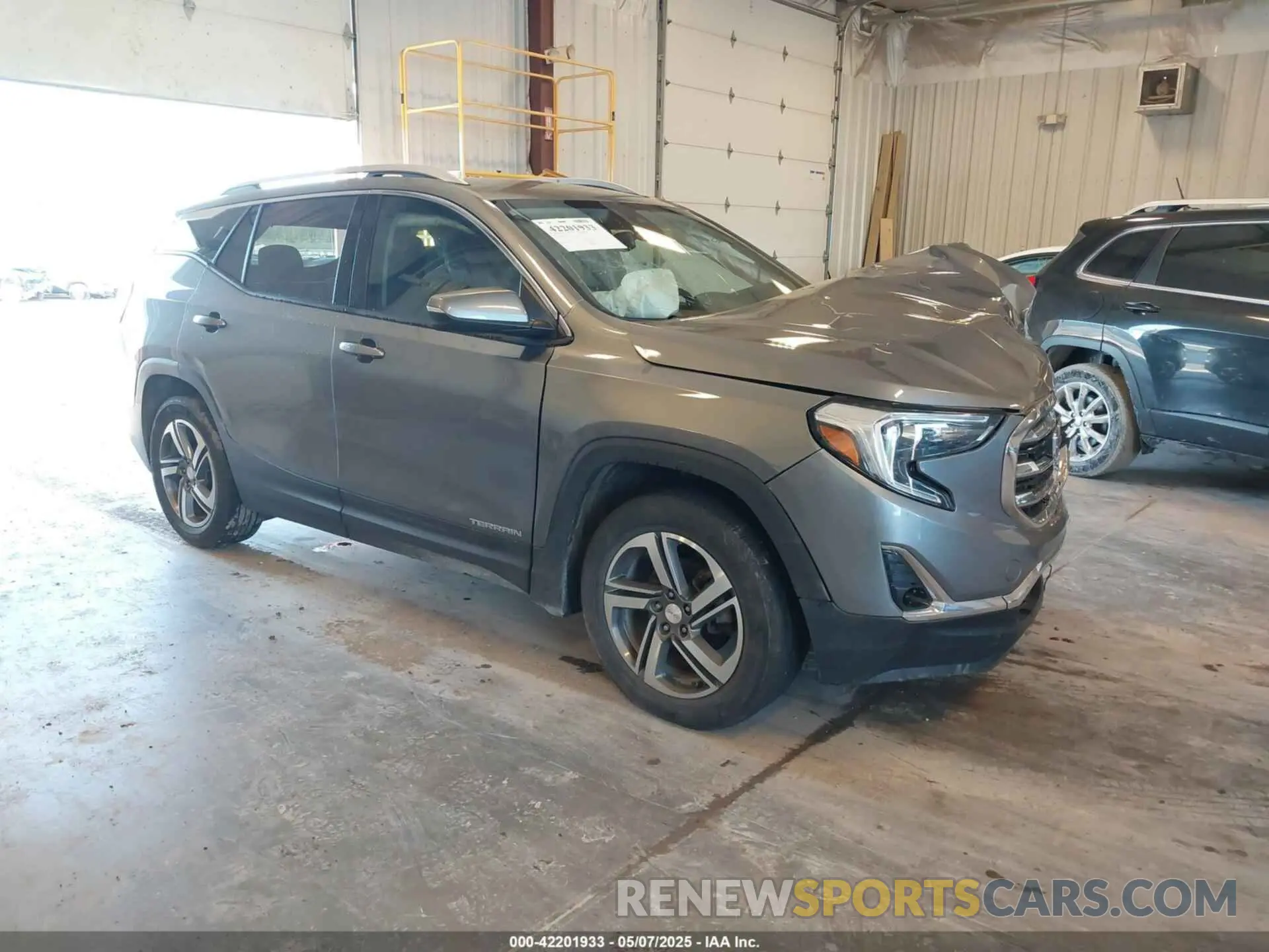 1 Photograph of a damaged car 3GKALPEV5LL167524 GMC TERRAIN 2020