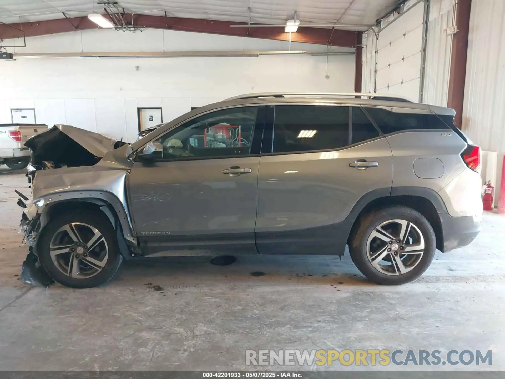 14 Photograph of a damaged car 3GKALPEV5LL167524 GMC TERRAIN 2020