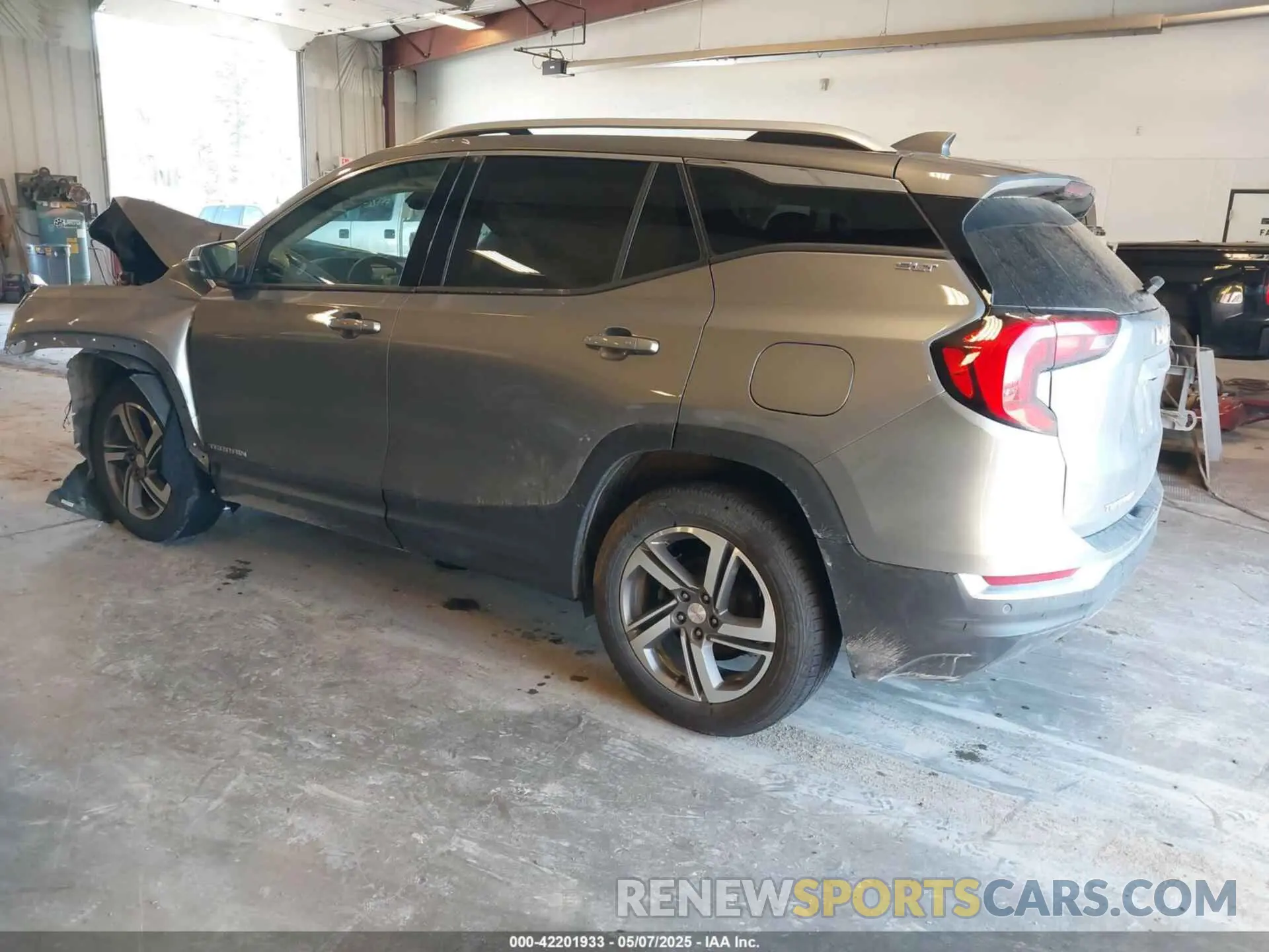 3 Photograph of a damaged car 3GKALPEV5LL167524 GMC TERRAIN 2020