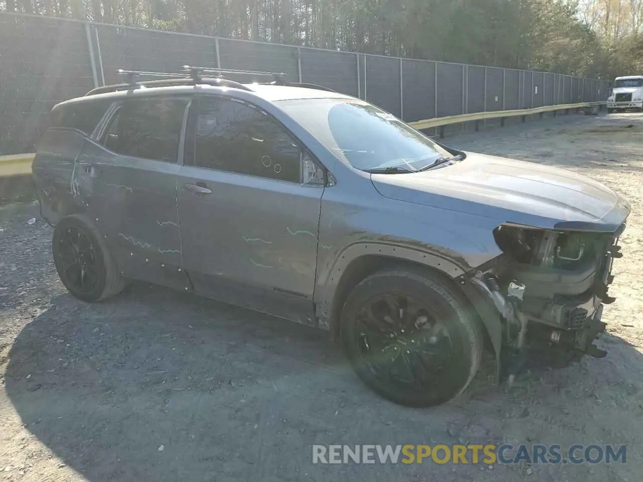 4 Photograph of a damaged car 3GKALPEV5LL238415 GMC TERRAIN 2020