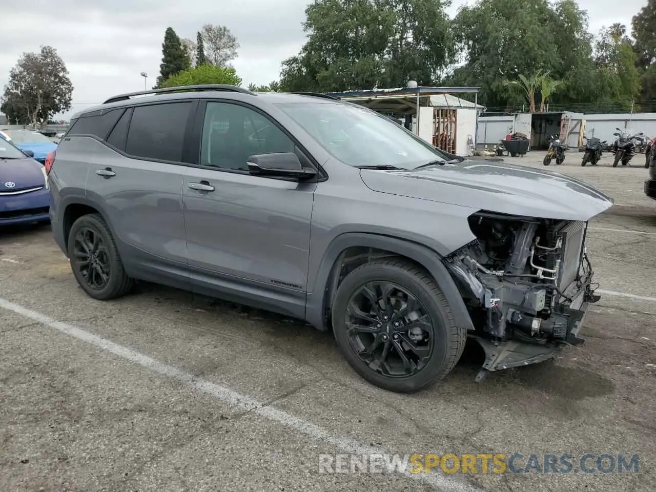 4 Photograph of a damaged car 3GKALPEV5LL260365 GMC TERRAIN 2020