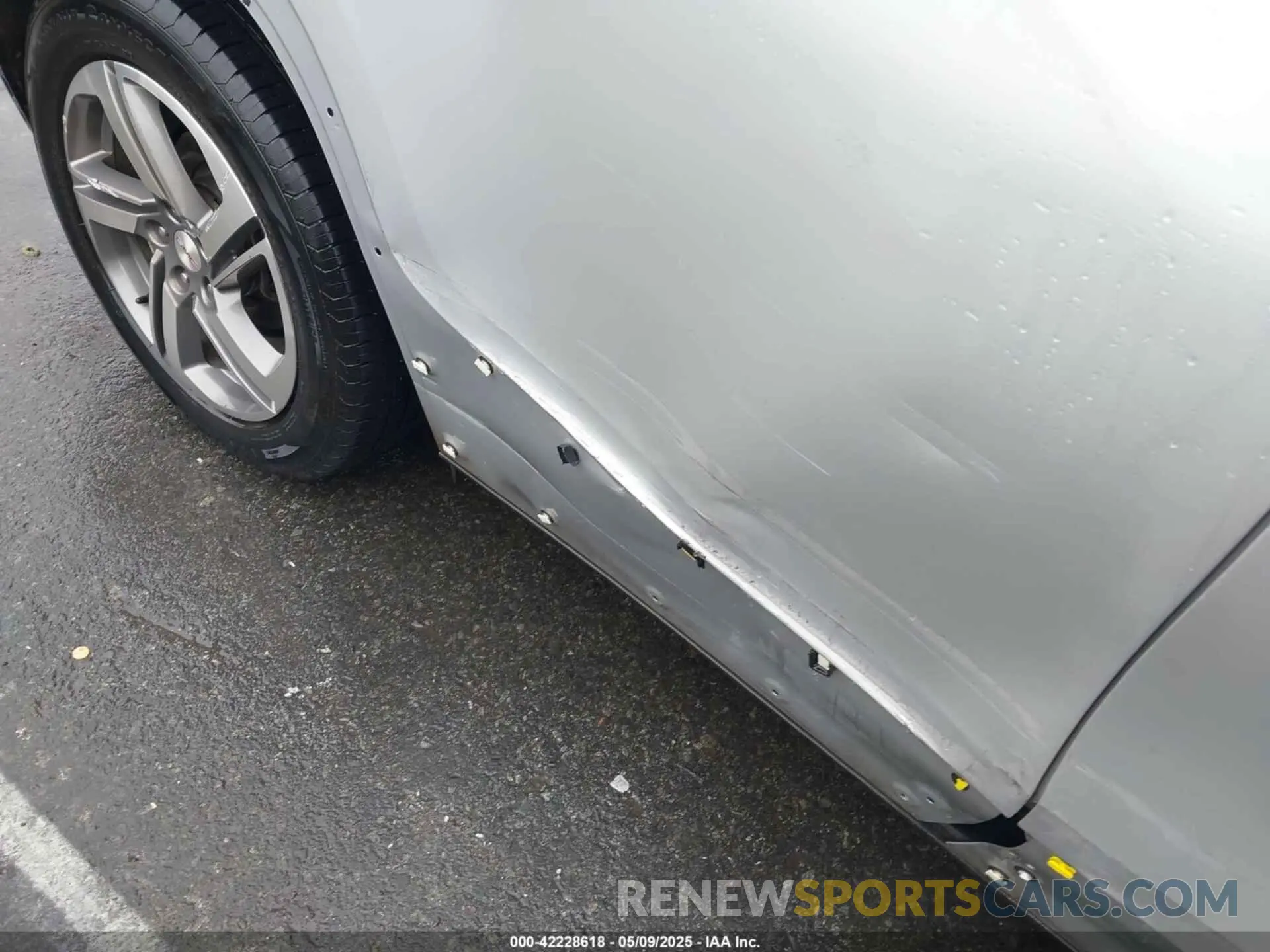 18 Photograph of a damaged car 3GKALPEV6LL136556 GMC TERRAIN 2020