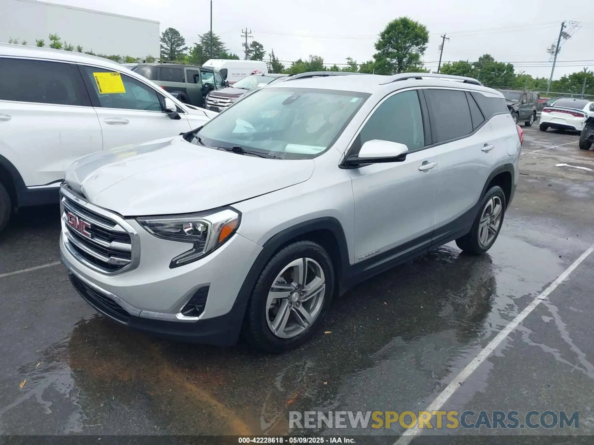 2 Photograph of a damaged car 3GKALPEV6LL136556 GMC TERRAIN 2020