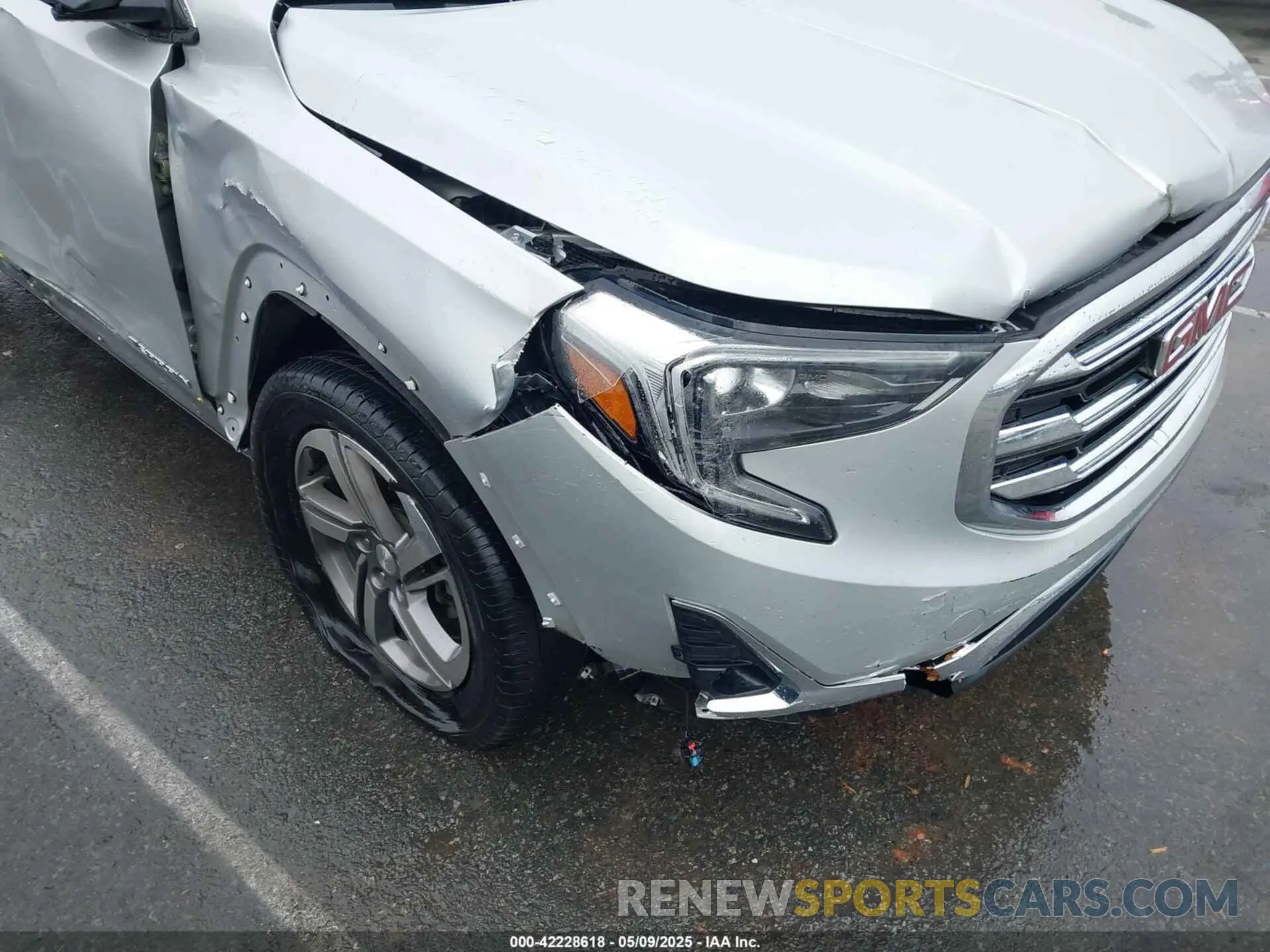 6 Photograph of a damaged car 3GKALPEV6LL136556 GMC TERRAIN 2020