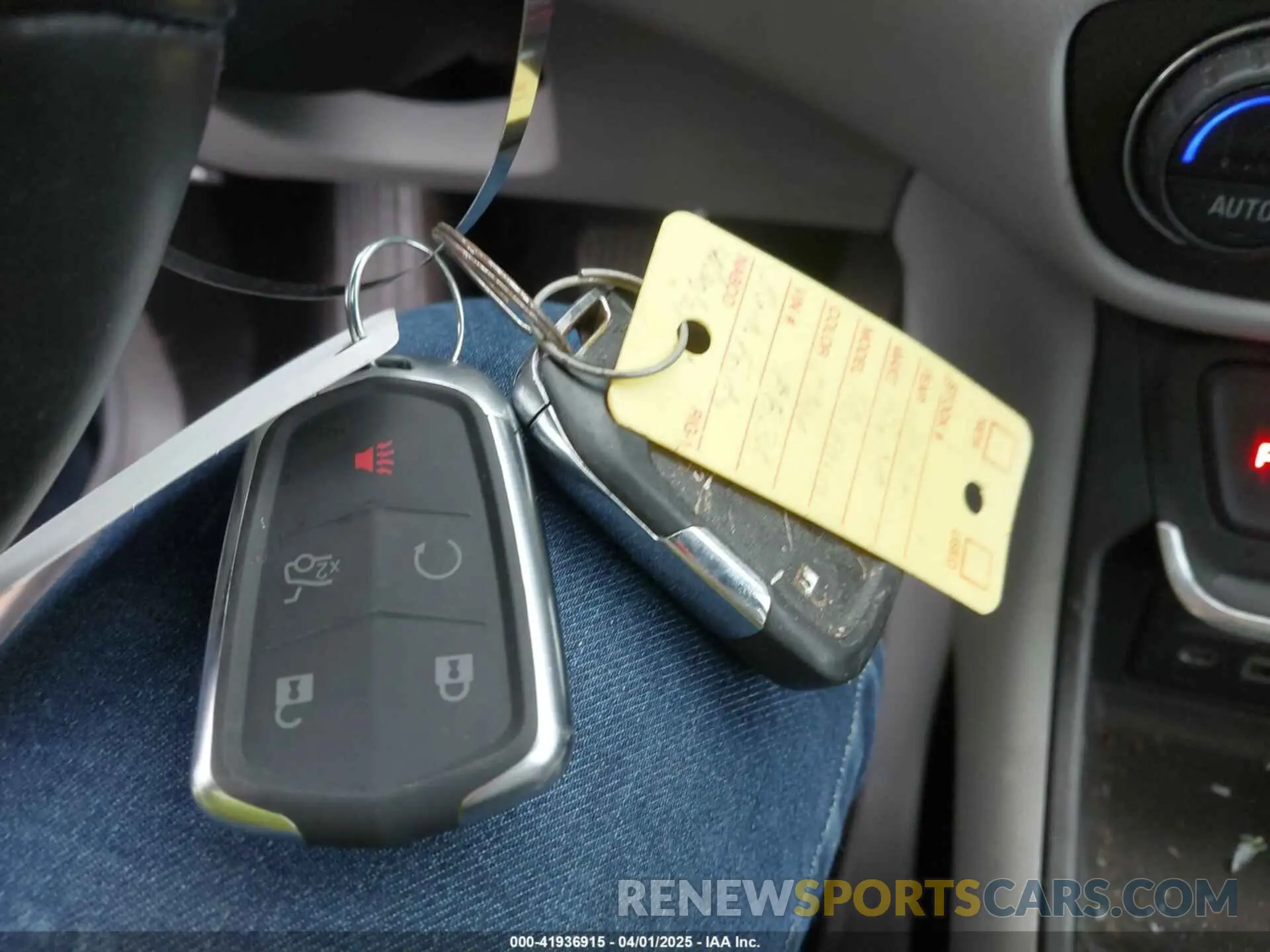 11 Photograph of a damaged car 3GKALPEV6LL148836 GMC TERRAIN 2020