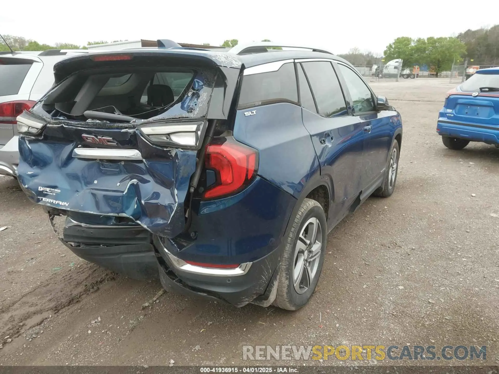 4 Photograph of a damaged car 3GKALPEV6LL148836 GMC TERRAIN 2020