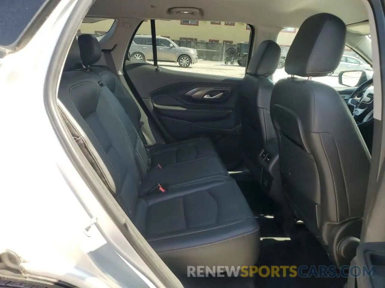 11 Photograph of a damaged car 3GKALPEV6LL216651 GMC TERRAIN 2020