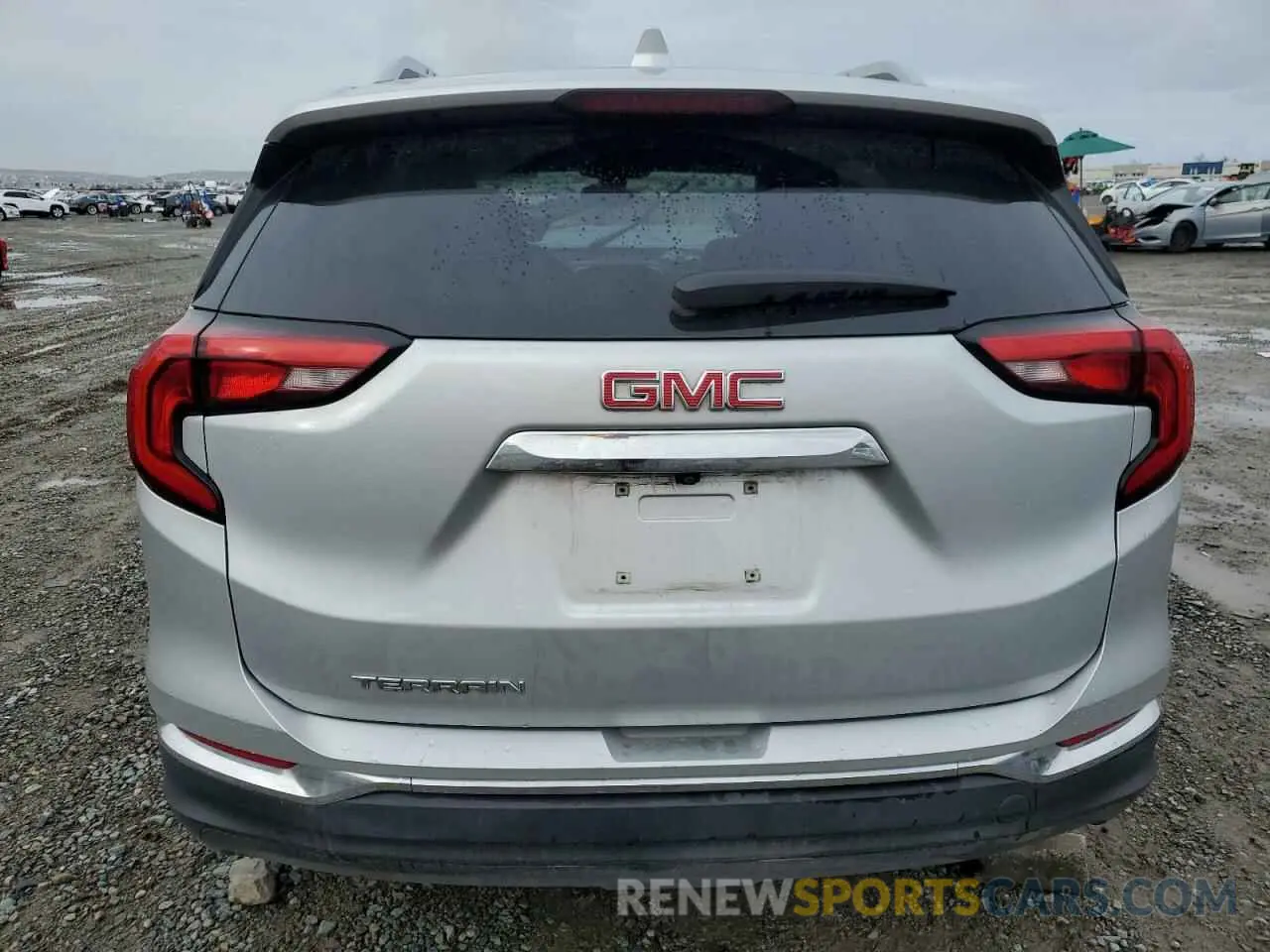 6 Photograph of a damaged car 3GKALPEV6LL252856 GMC TERRAIN 2020