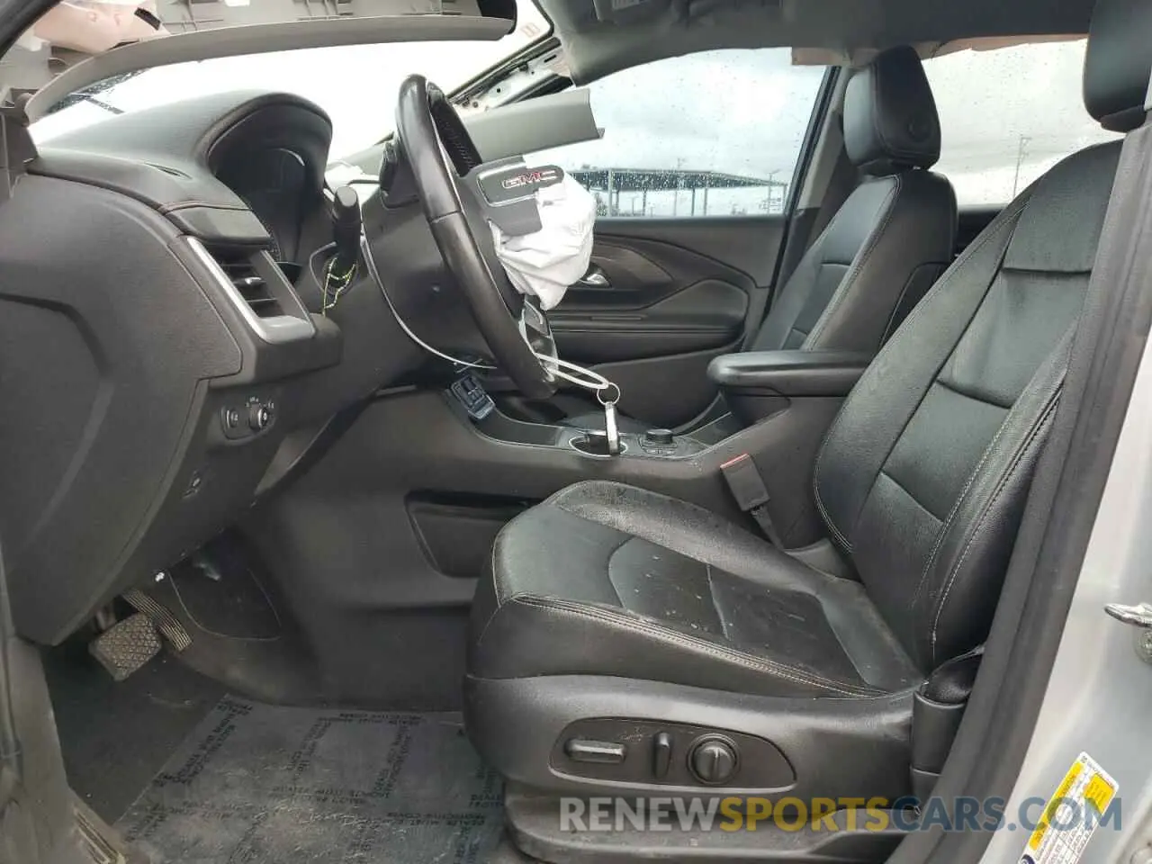7 Photograph of a damaged car 3GKALPEV6LL252856 GMC TERRAIN 2020