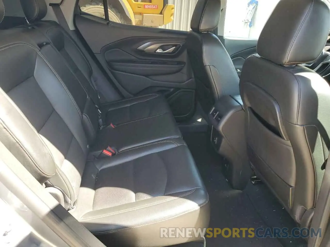 11 Photograph of a damaged car 3GKALPEV7LL282769 GMC TERRAIN 2020