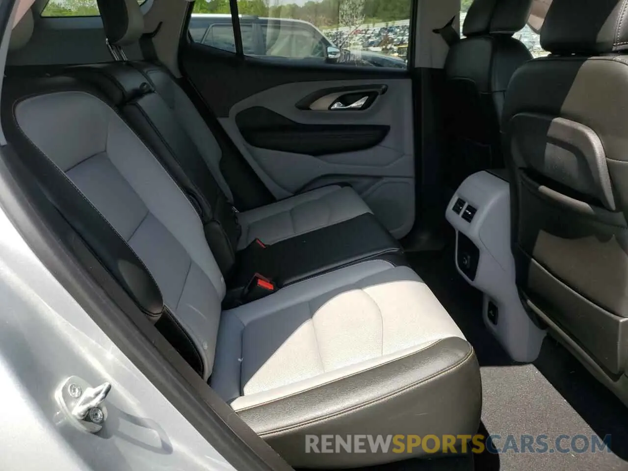 11 Photograph of a damaged car 3GKALPEV9LL101347 GMC TERRAIN 2020