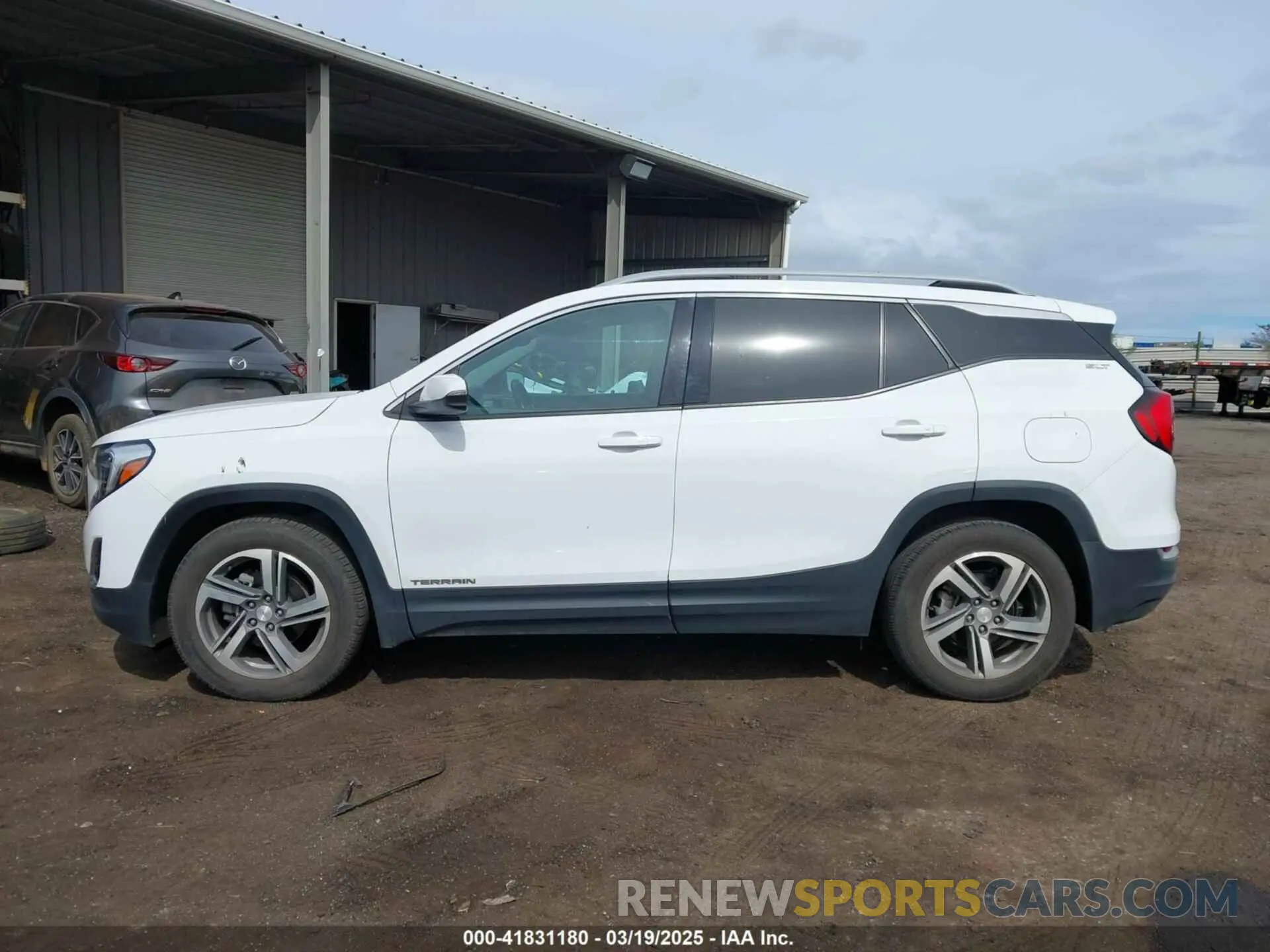 14 Photograph of a damaged car 3GKALPEV9LL132856 GMC TERRAIN 2020