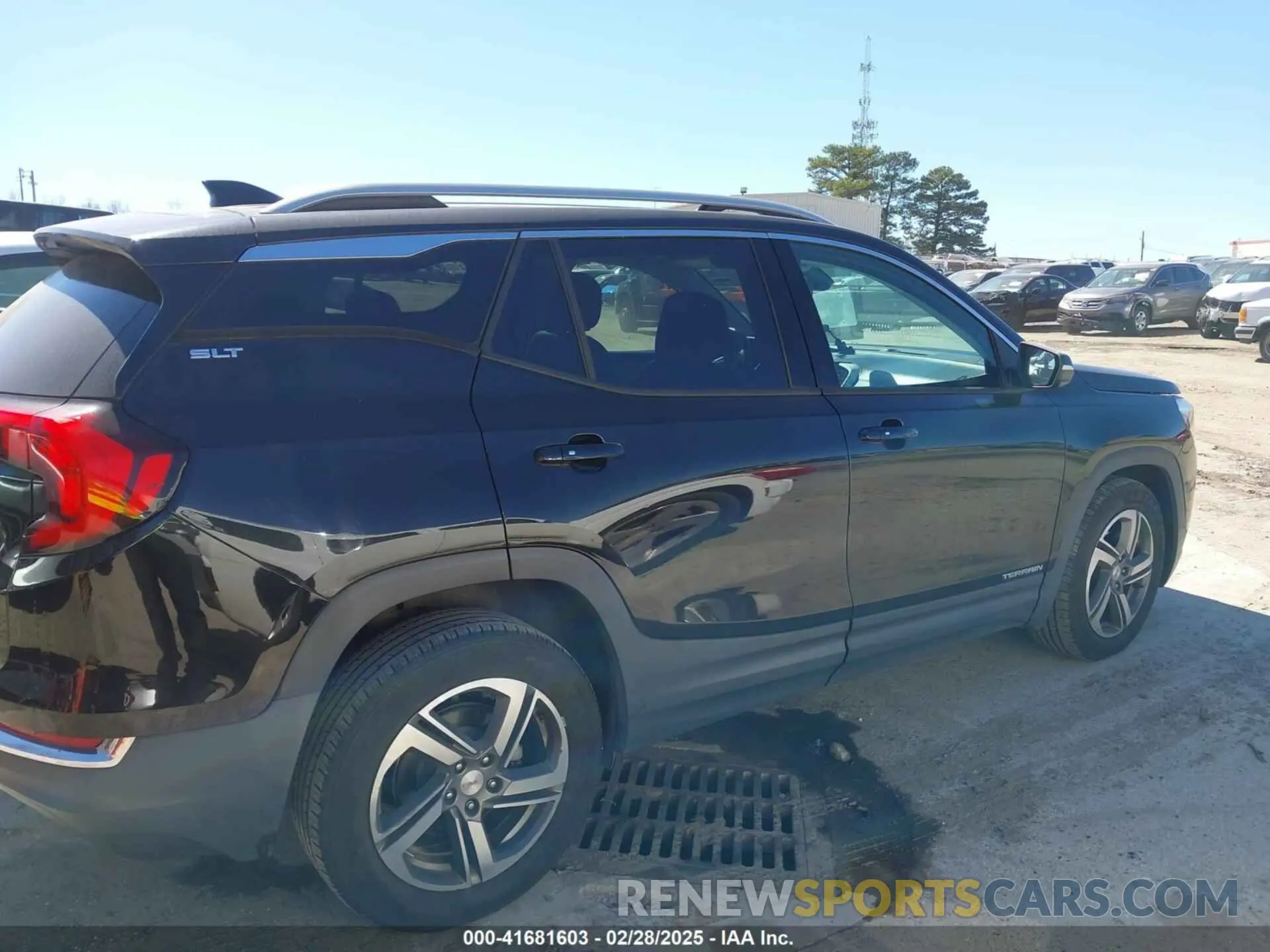 13 Photograph of a damaged car 3GKALPEV9LL251989 GMC TERRAIN 2020
