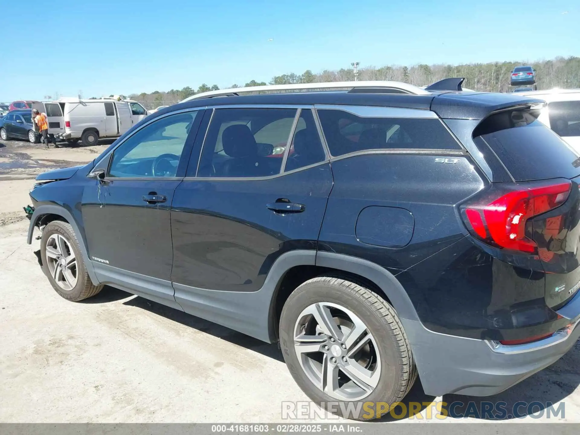 14 Photograph of a damaged car 3GKALPEV9LL251989 GMC TERRAIN 2020