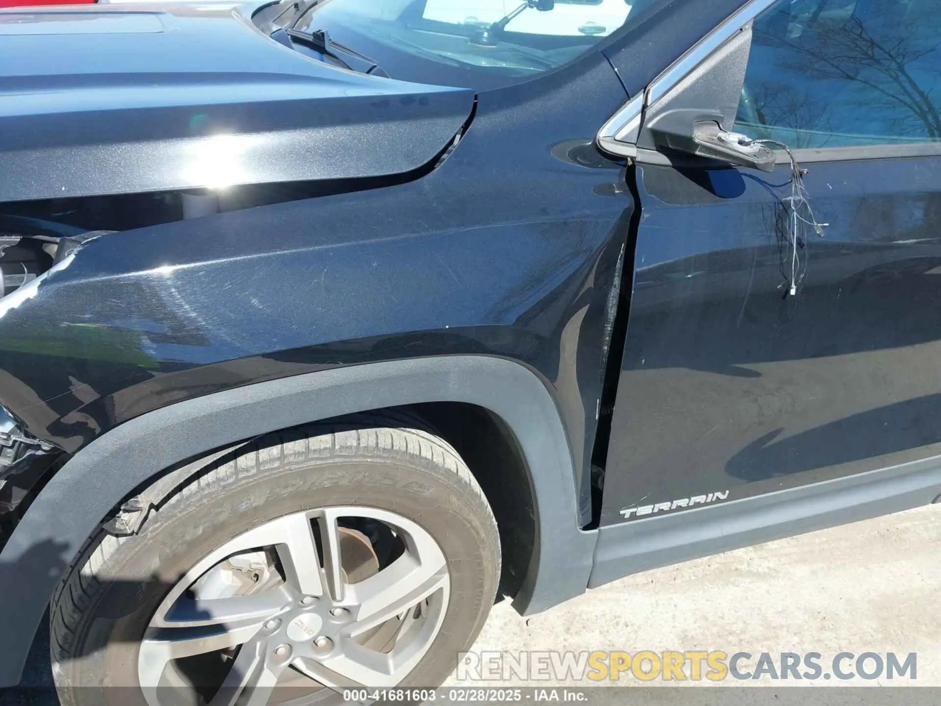 17 Photograph of a damaged car 3GKALPEV9LL251989 GMC TERRAIN 2020