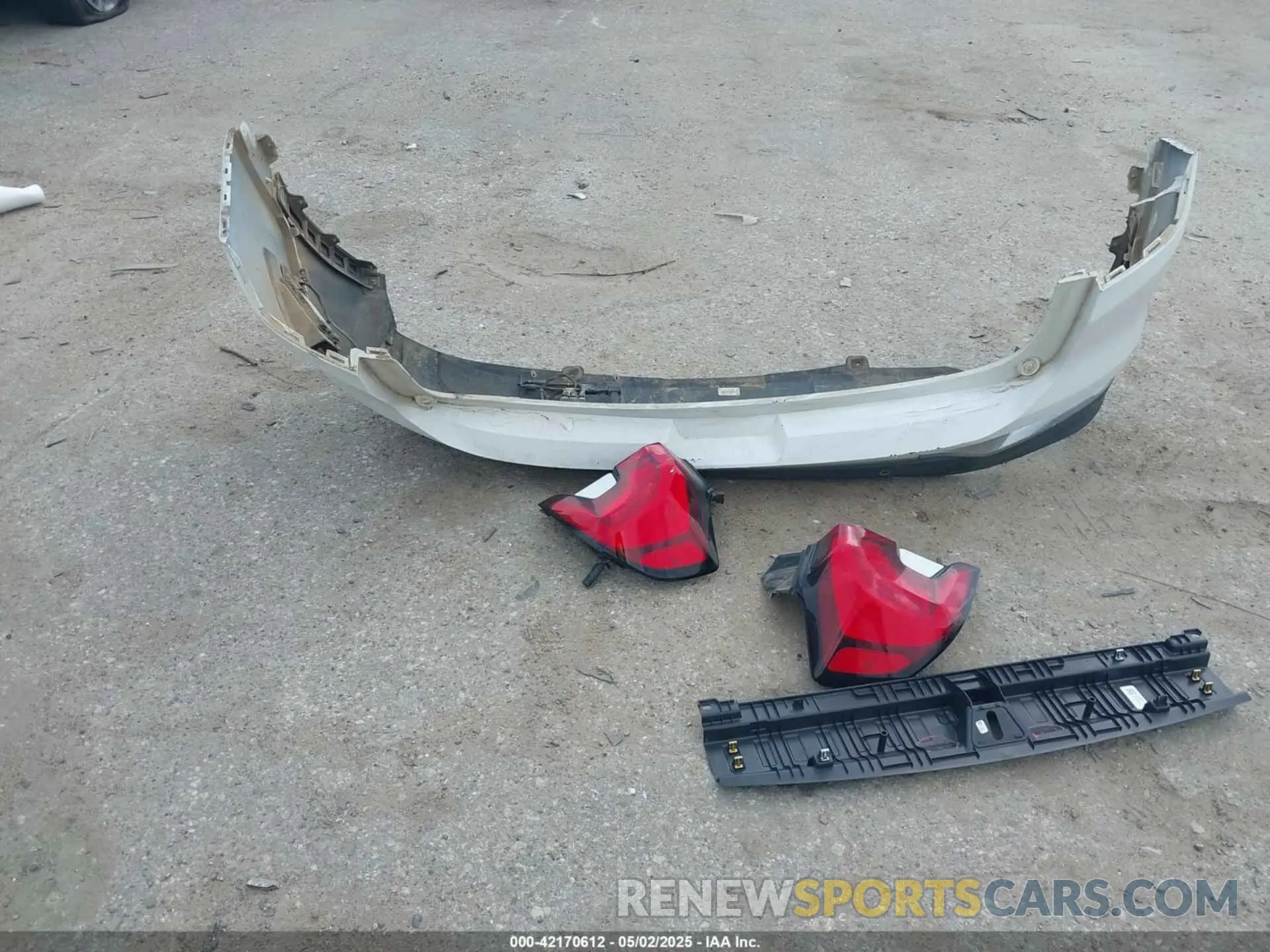 12 Photograph of a damaged car 3GKALPEV9LL263589 GMC TERRAIN 2020