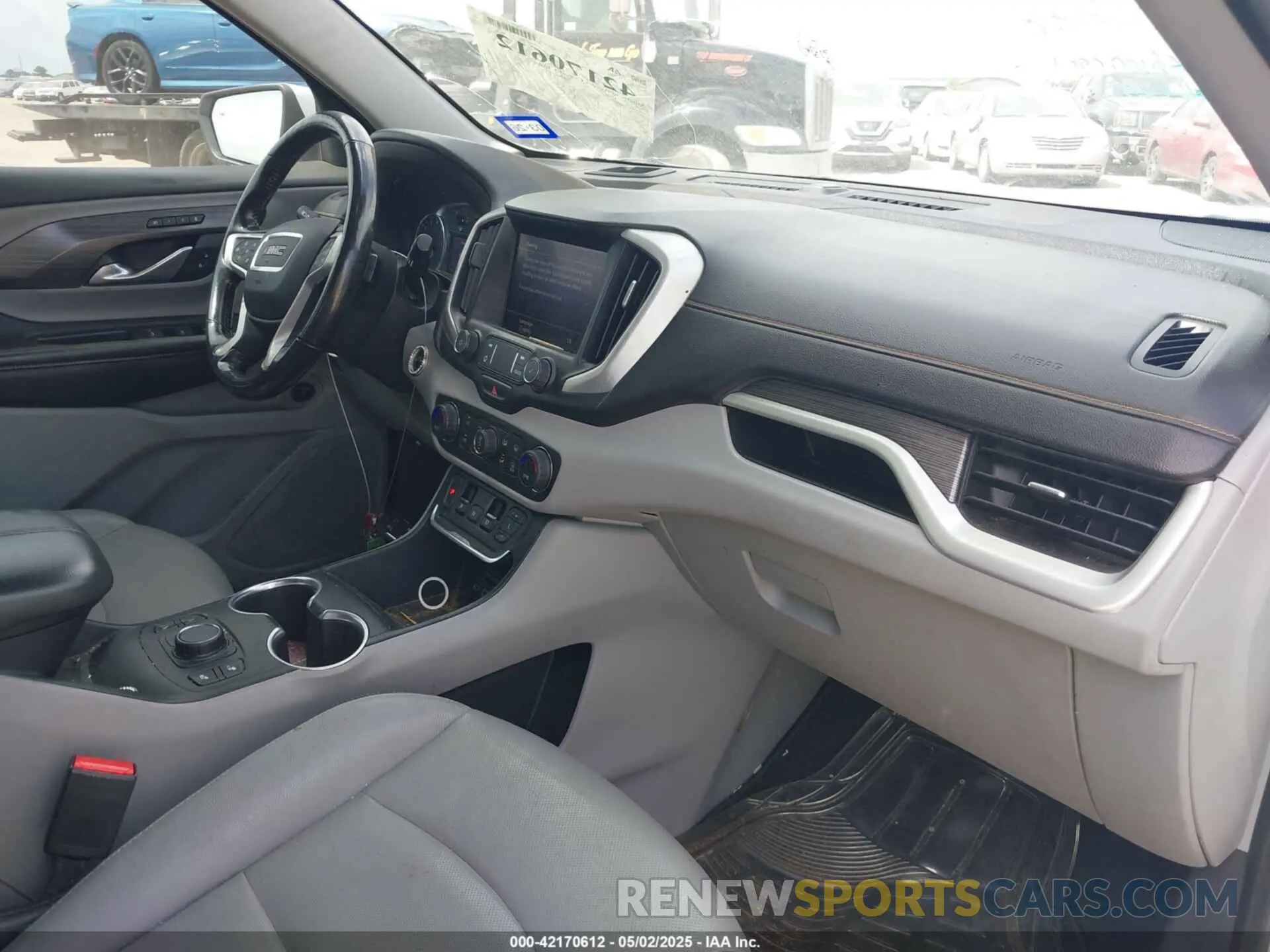 5 Photograph of a damaged car 3GKALPEV9LL263589 GMC TERRAIN 2020