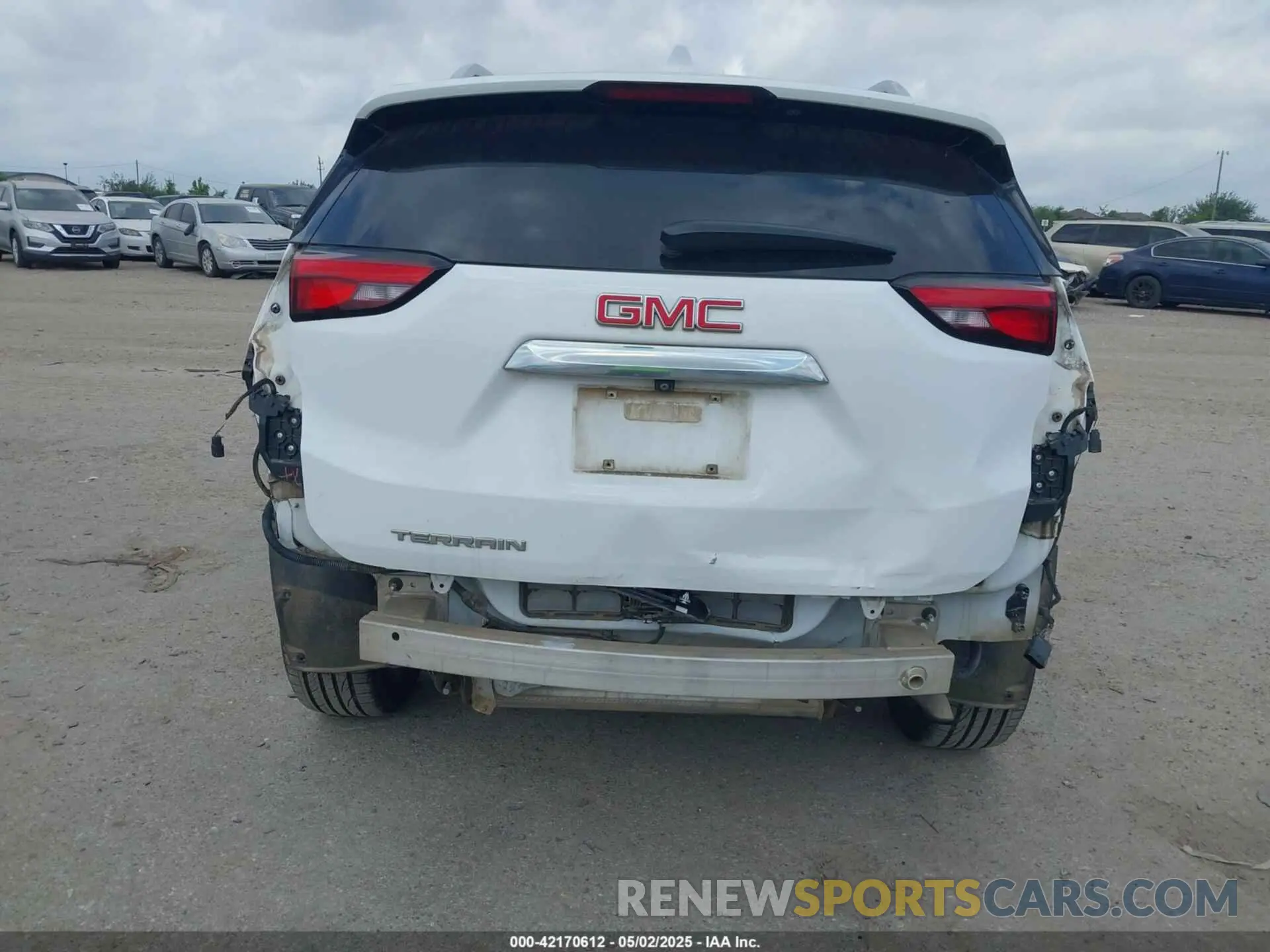 6 Photograph of a damaged car 3GKALPEV9LL263589 GMC TERRAIN 2020