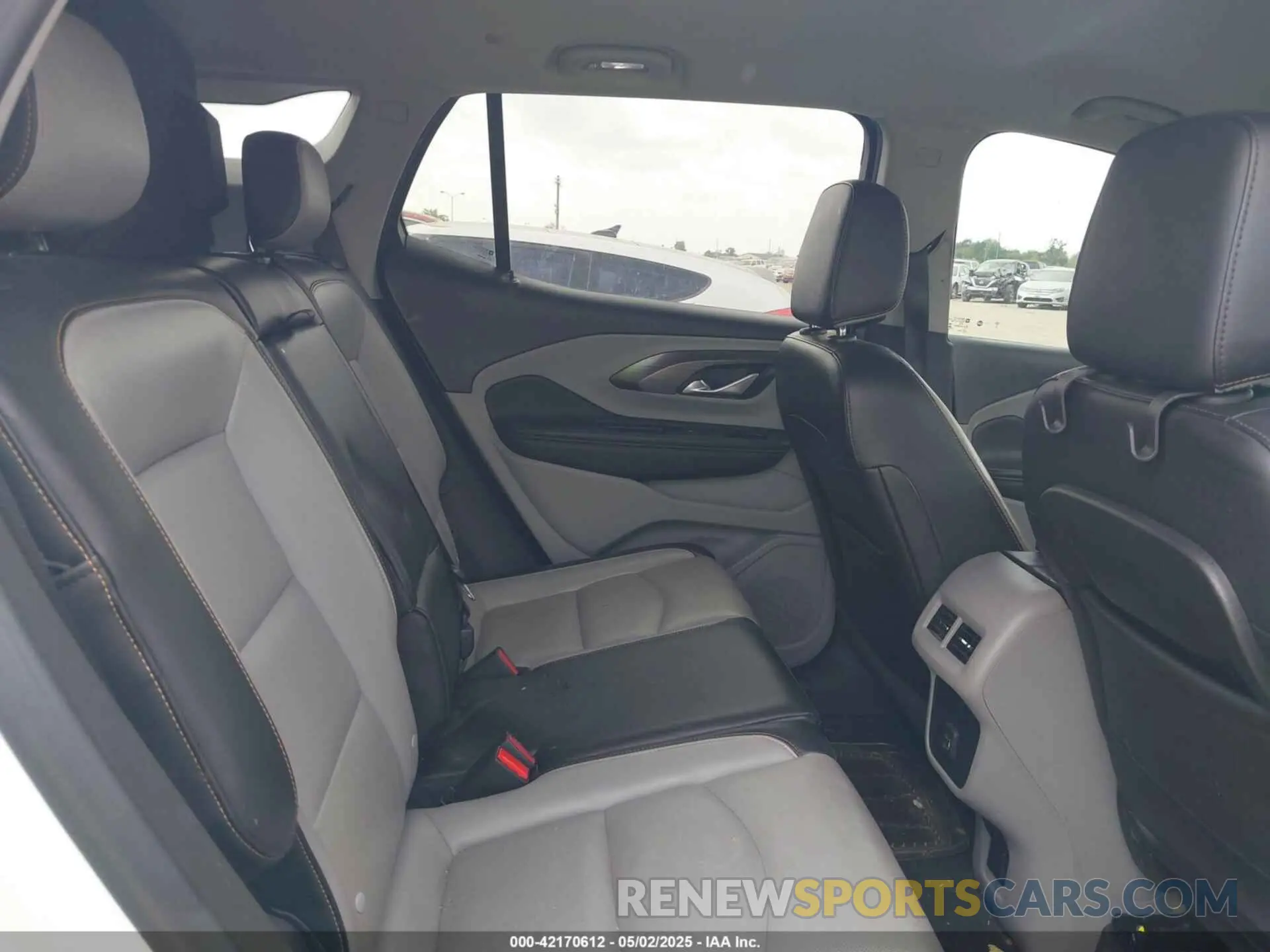 8 Photograph of a damaged car 3GKALPEV9LL263589 GMC TERRAIN 2020