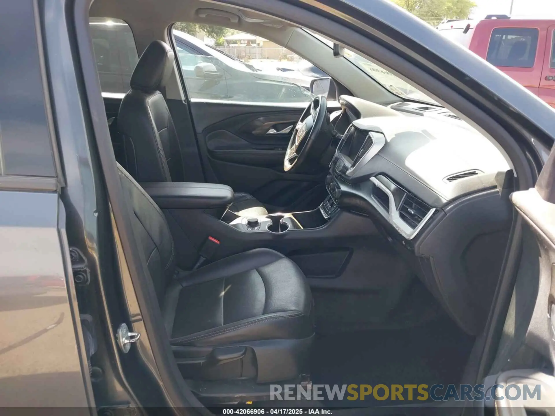 5 Photograph of a damaged car 3GKALPEVXLL125009 GMC TERRAIN 2020