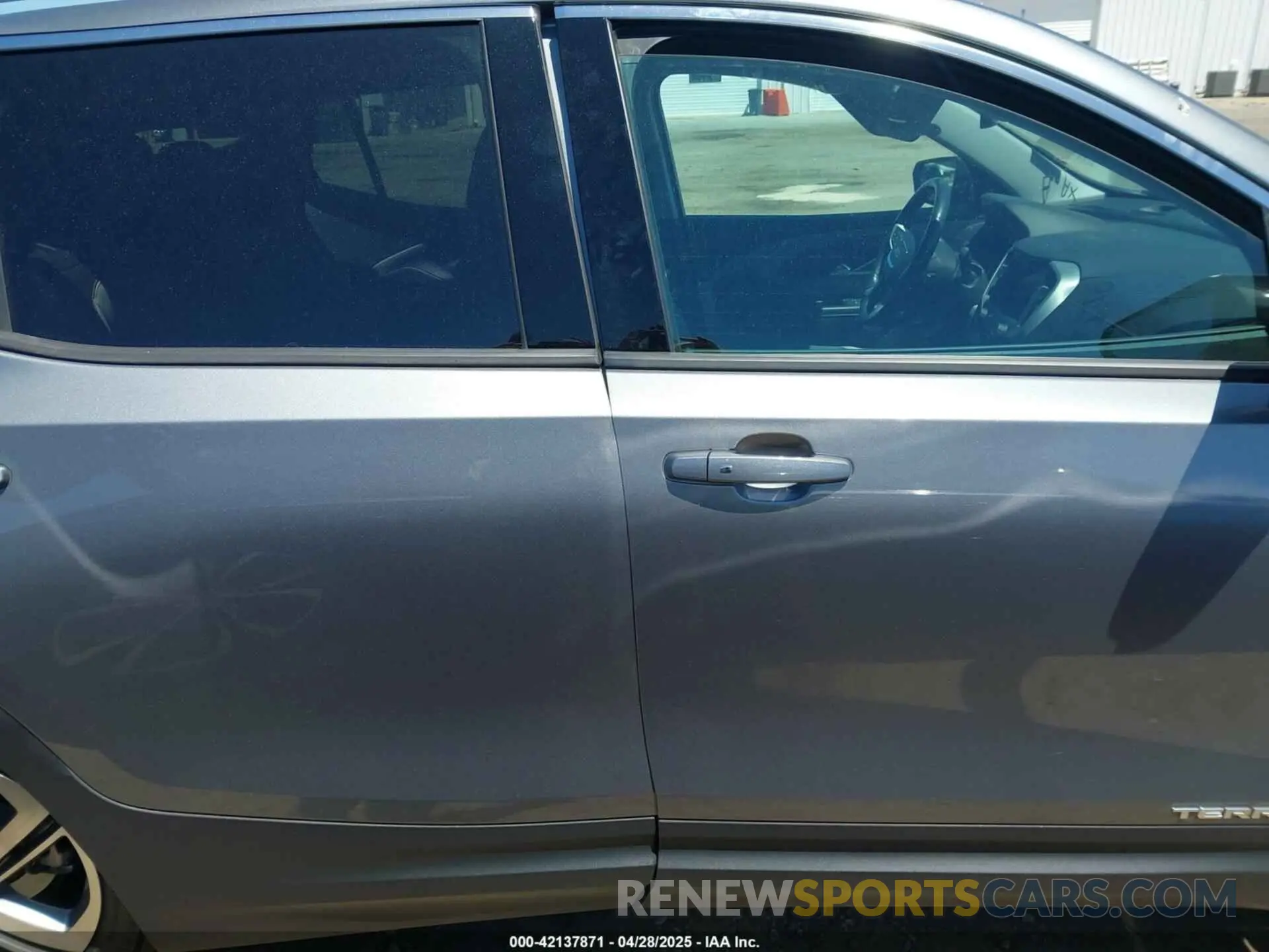 13 Photograph of a damaged car 3GKALPEVXLL185114 GMC TERRAIN 2020
