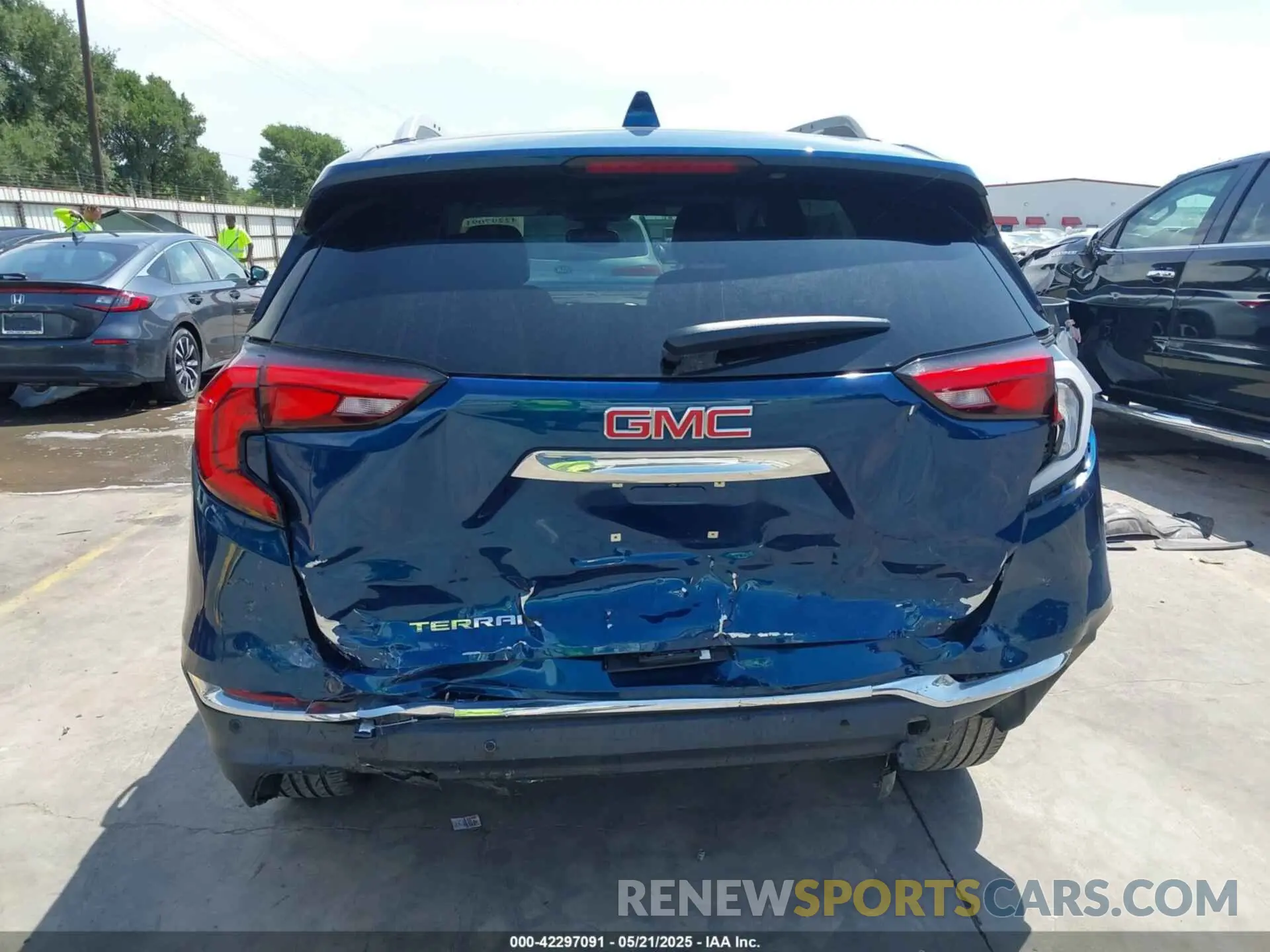 19 Photograph of a damaged car 3GKALPEX2LL100204 GMC TERRAIN 2020