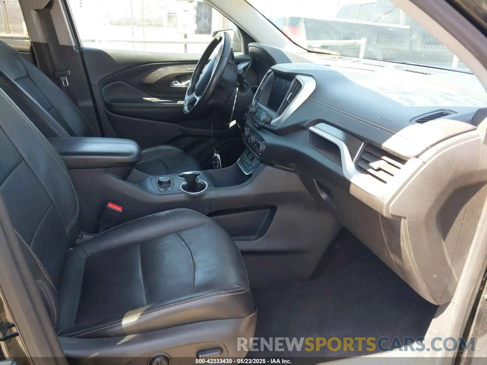 5 Photograph of a damaged car 3GKALPEX2LL317123 GMC TERRAIN 2020